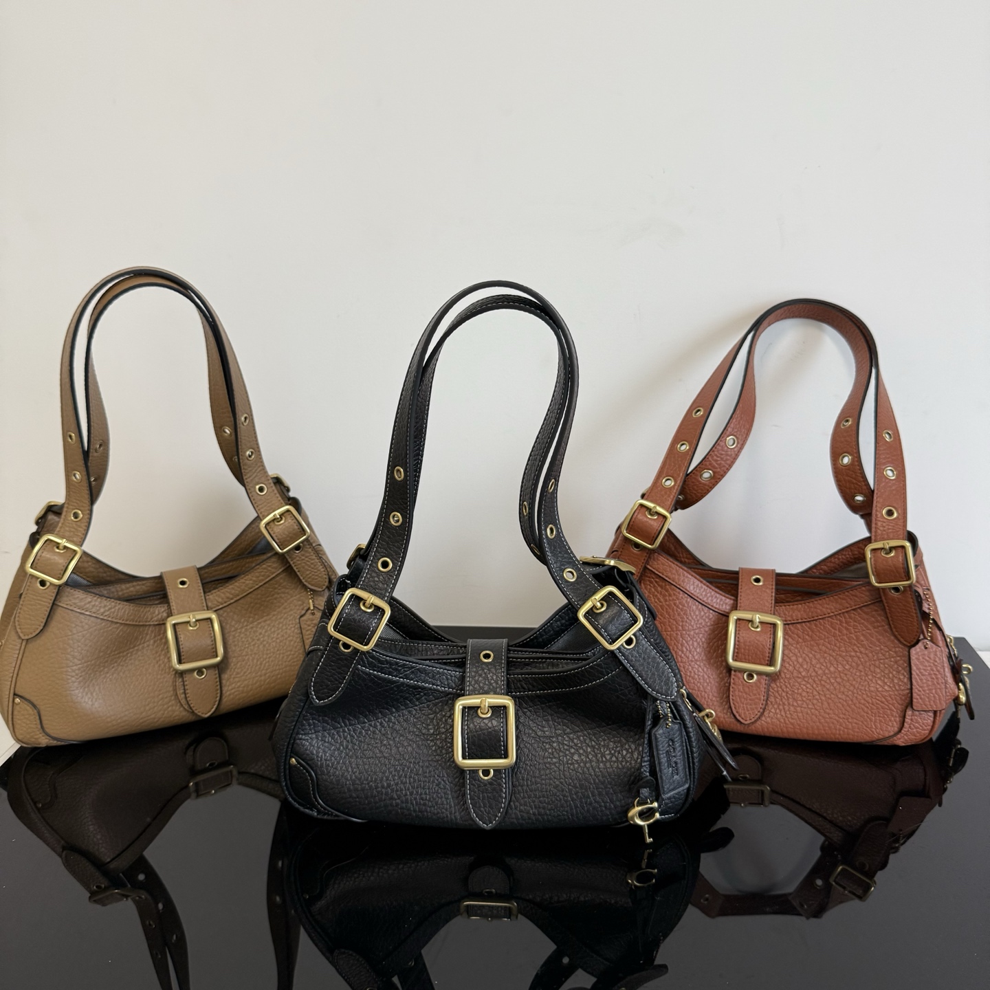 Women Handbag CFM45 Drifter 31 Shoulder Bag
