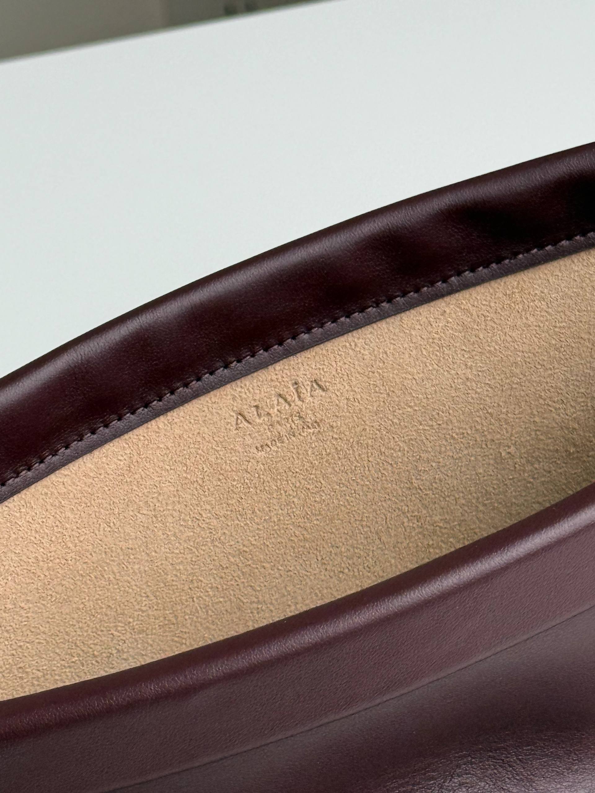 ALAÏA Le Teckel shoulder bag