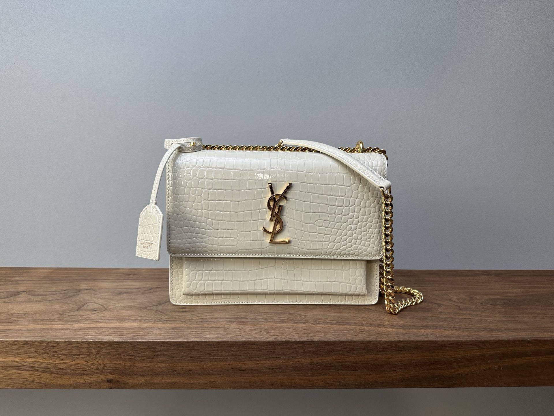 Saint Laurent YSL Sunset Medium in Crocodile-Embossed