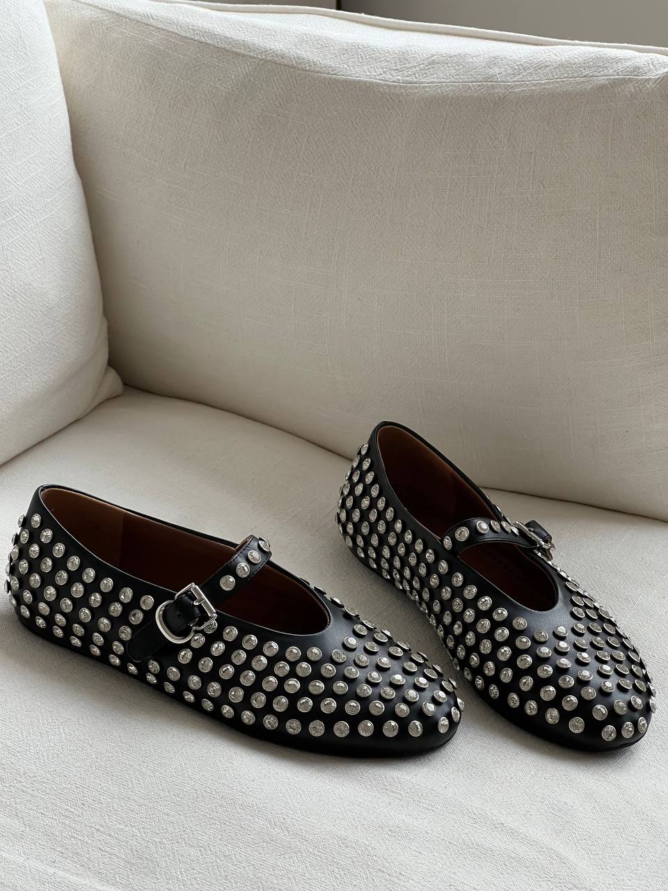 Black Full-stud Round Toe Single Strap Mary Jane Flat Shoes