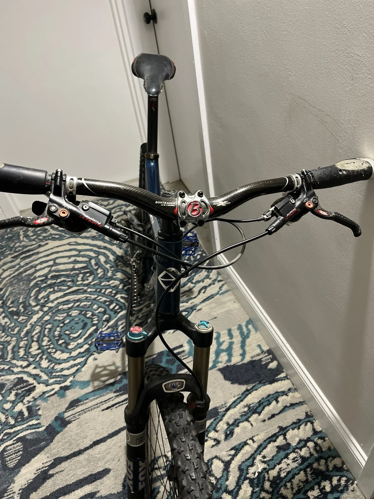 Gary Fisher Carbon fiber Mt Trail Bike needs D3YTW