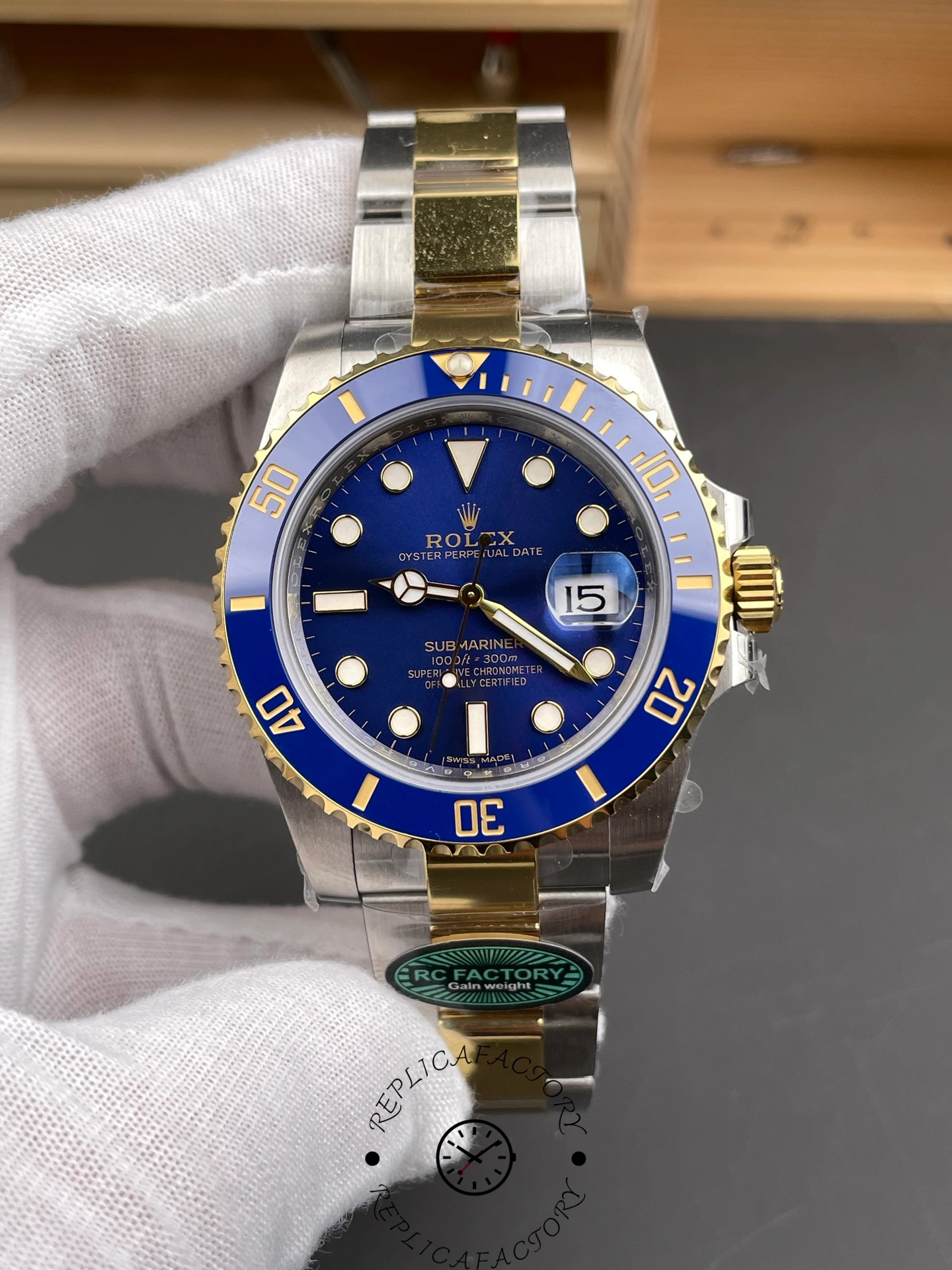 Replica Rolex Submariner Date 116613LB Two Tone Blue Dial 40mm Mens Watch
