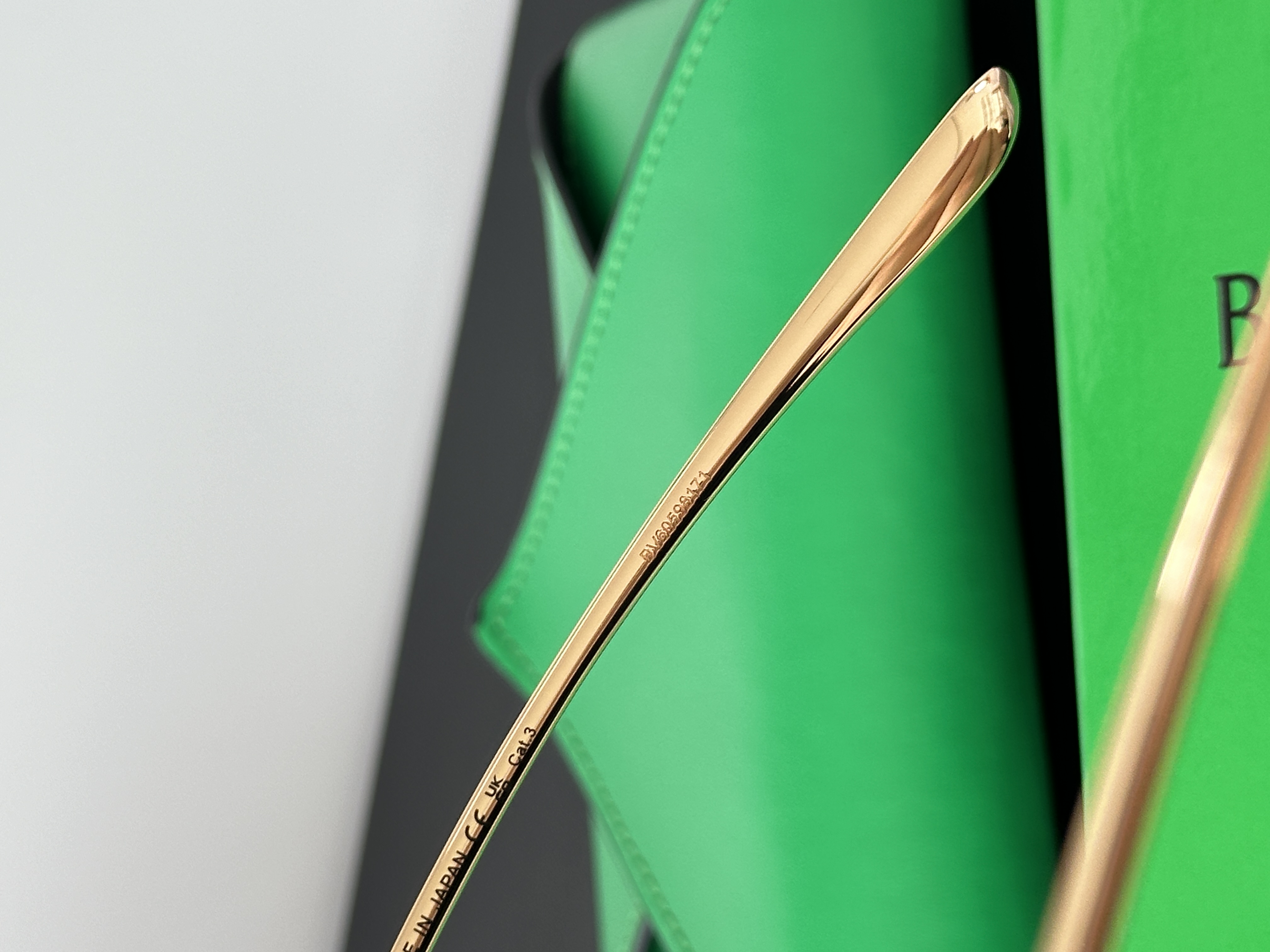 Bottega Veneta Knot Cat-Eye Sunglasses