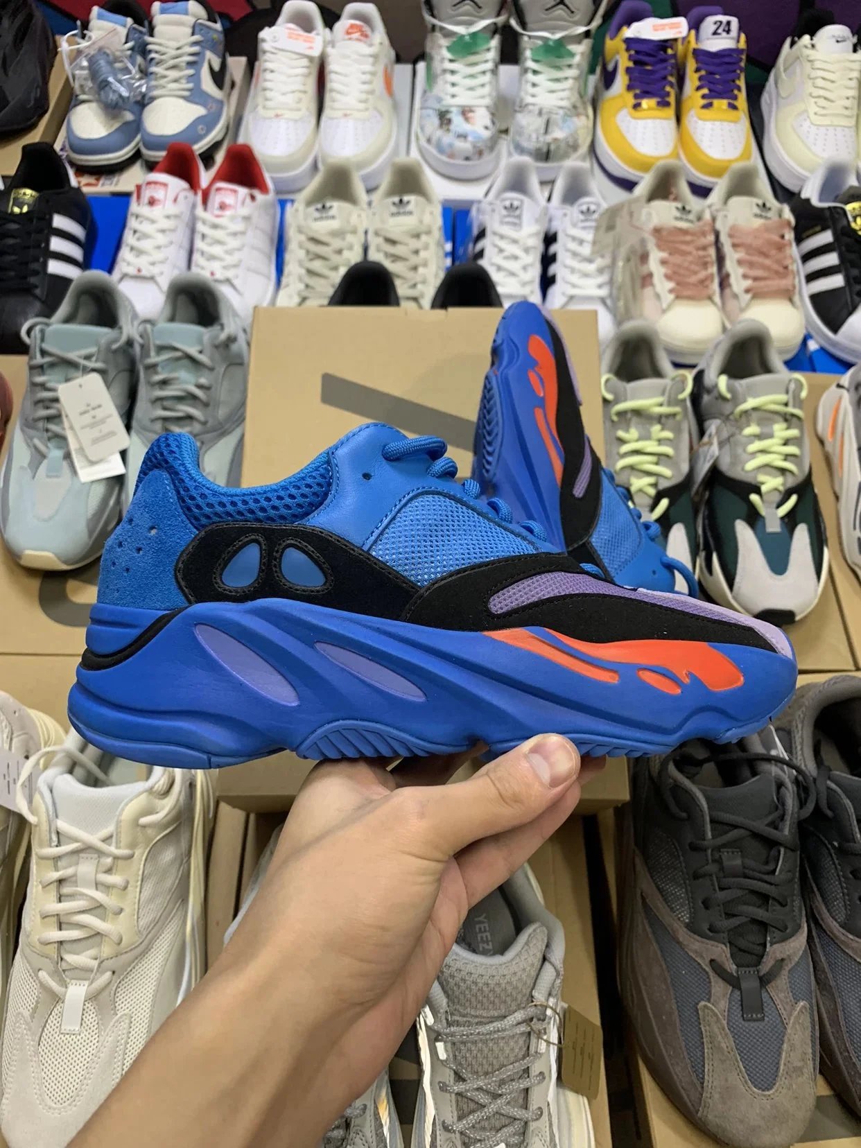 Yeezy 700 Shoes Blue