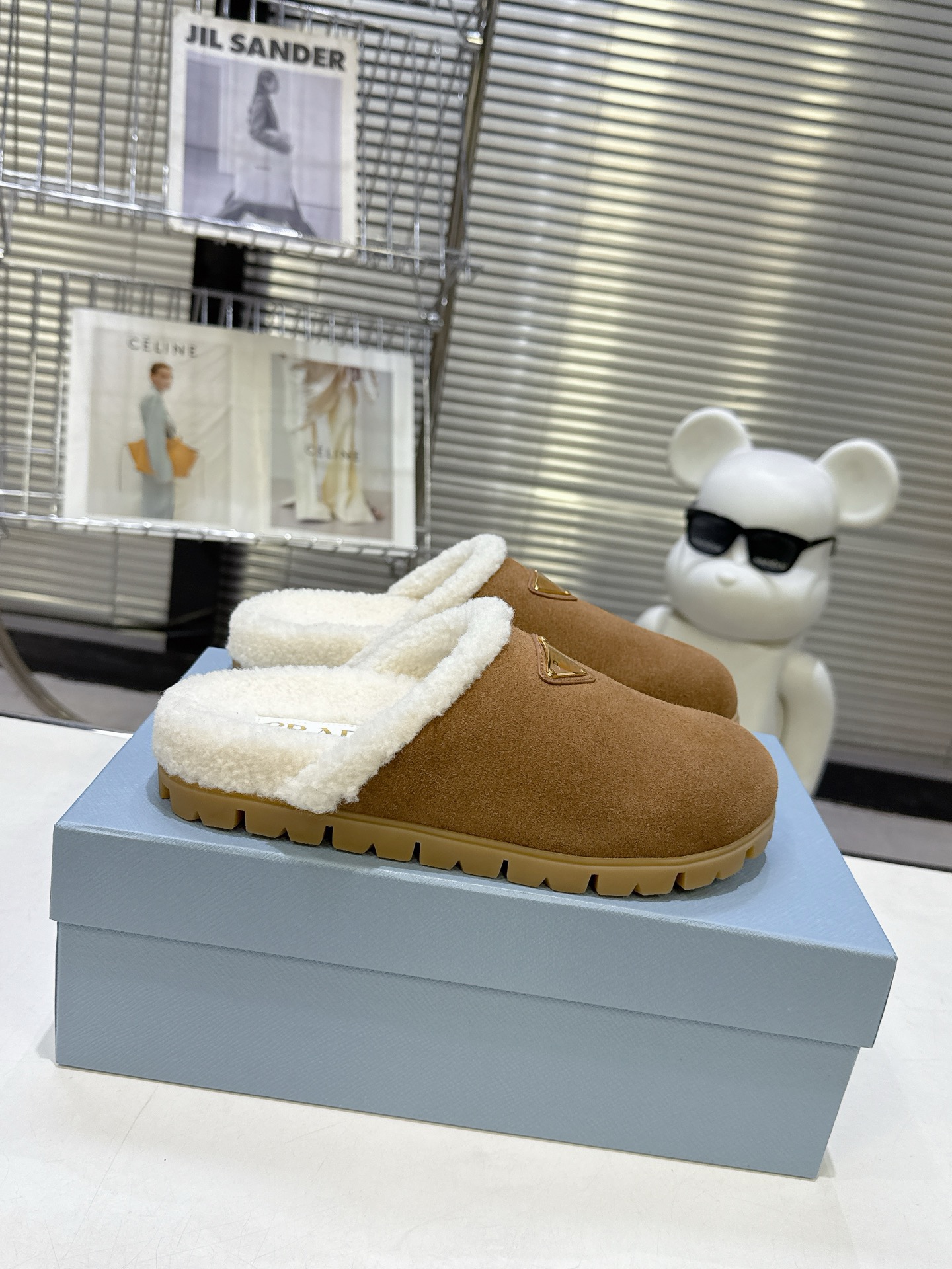 Prada shearlina-lined Suede Mules