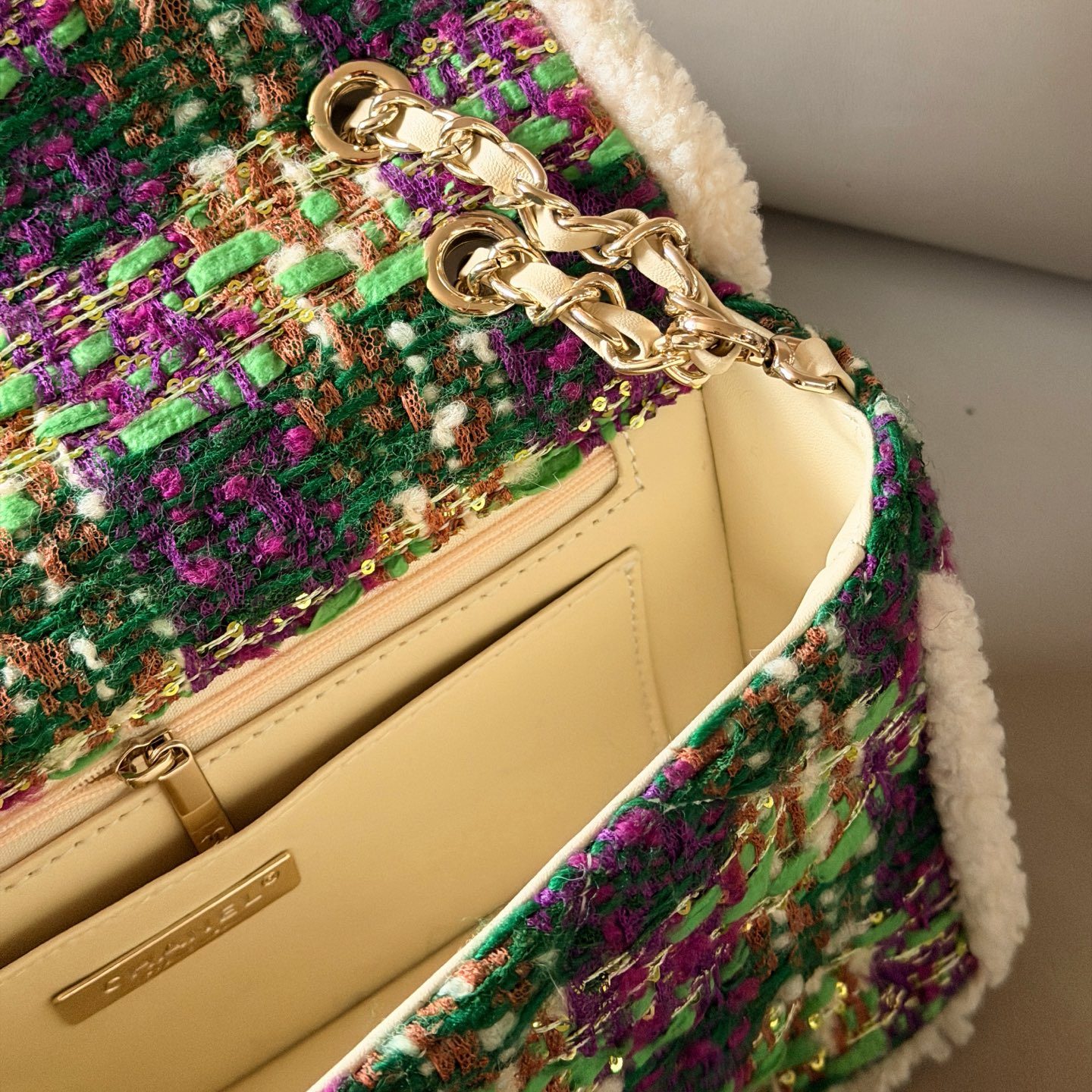 LARGE FLAP BAG MULTICOLOR 25X16CM