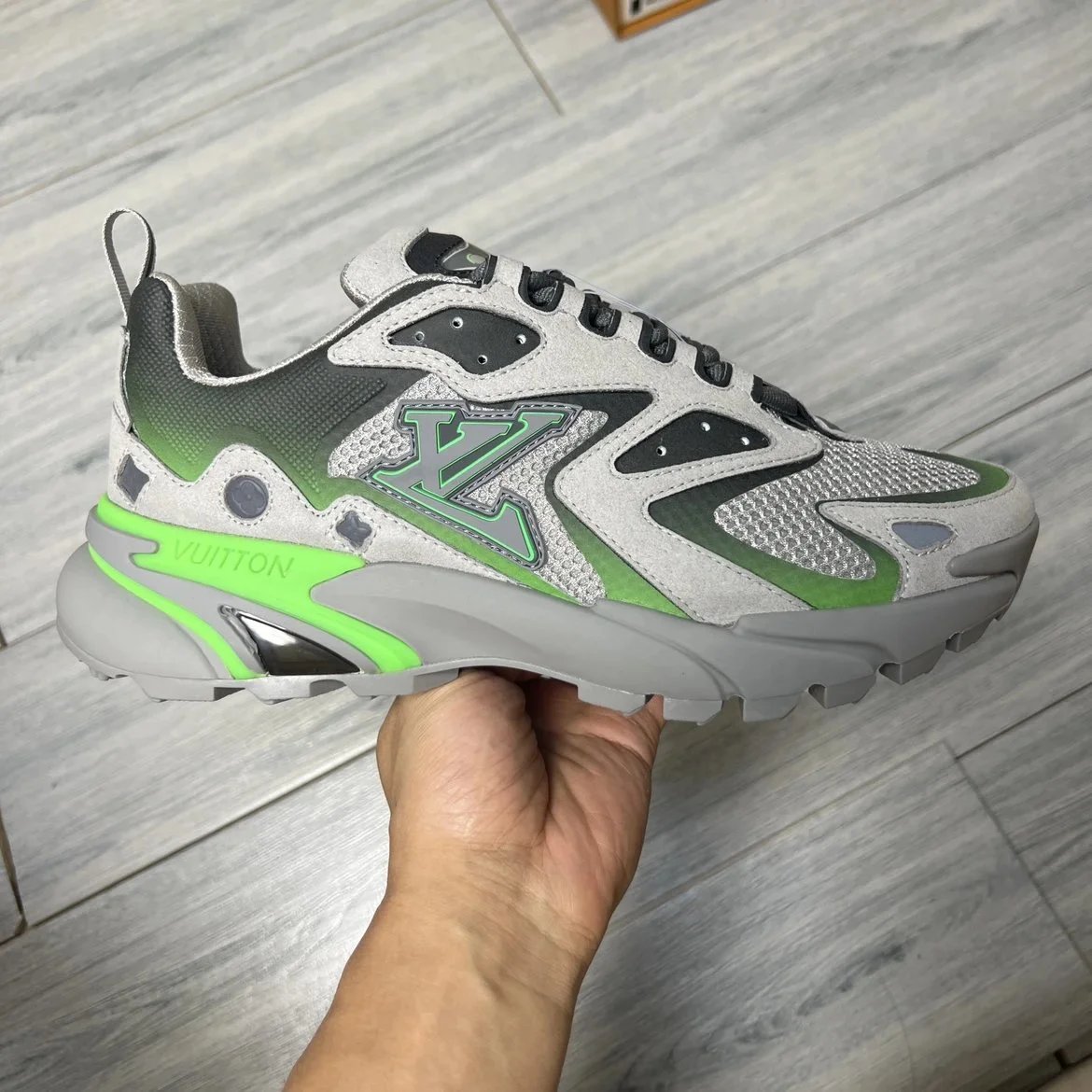 LV Runner Tatic Green & Grey Color