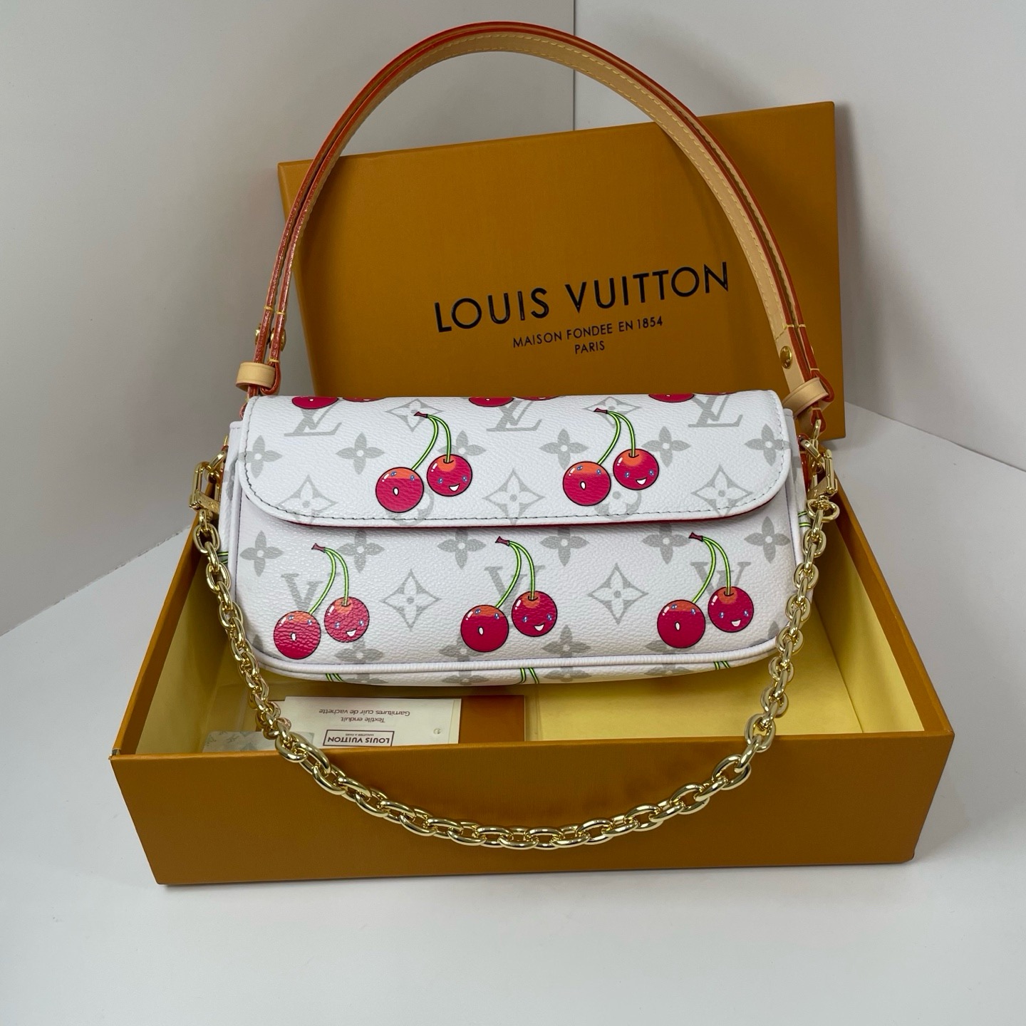 LV x TM Wallet on Chain Ivy Other Monogram