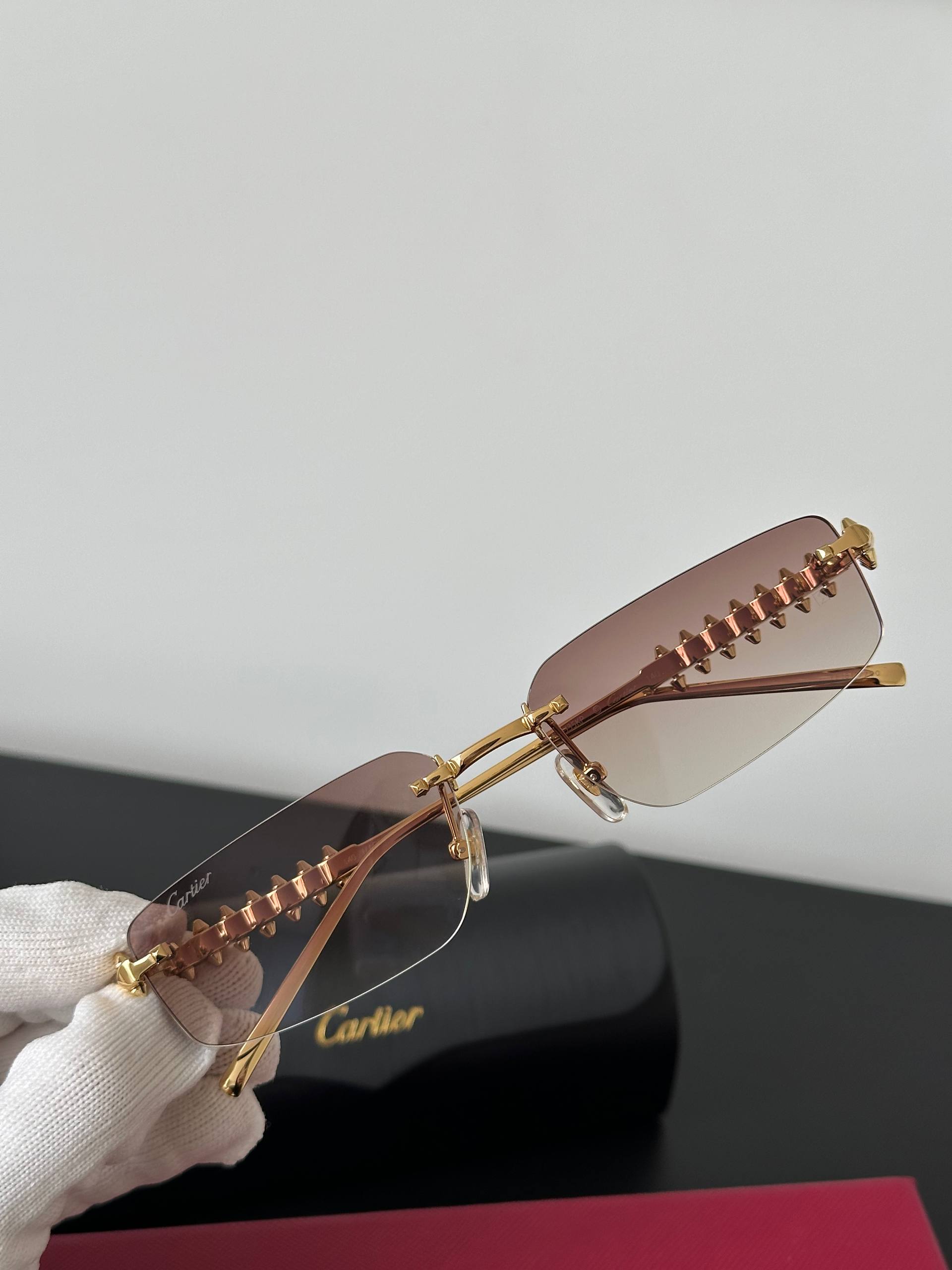 Cartier Panthère de Cartier Rimless Panther Sunglasses