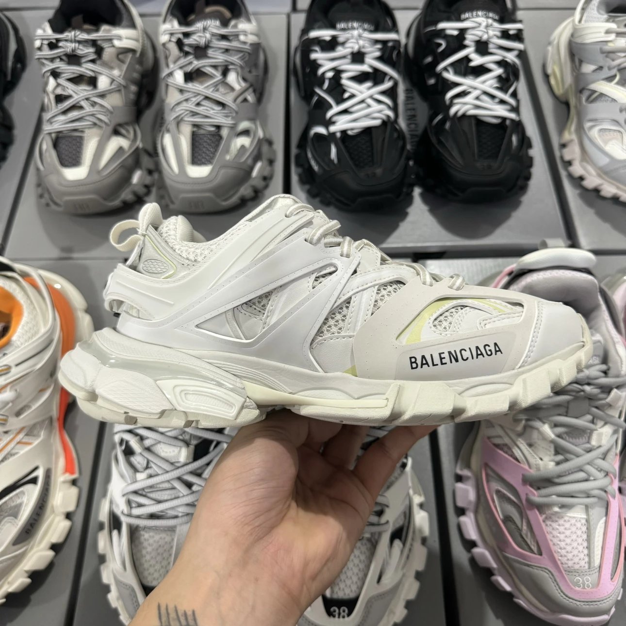 LED 1:1 Best Quality Balenciaga Track Shoes White Color