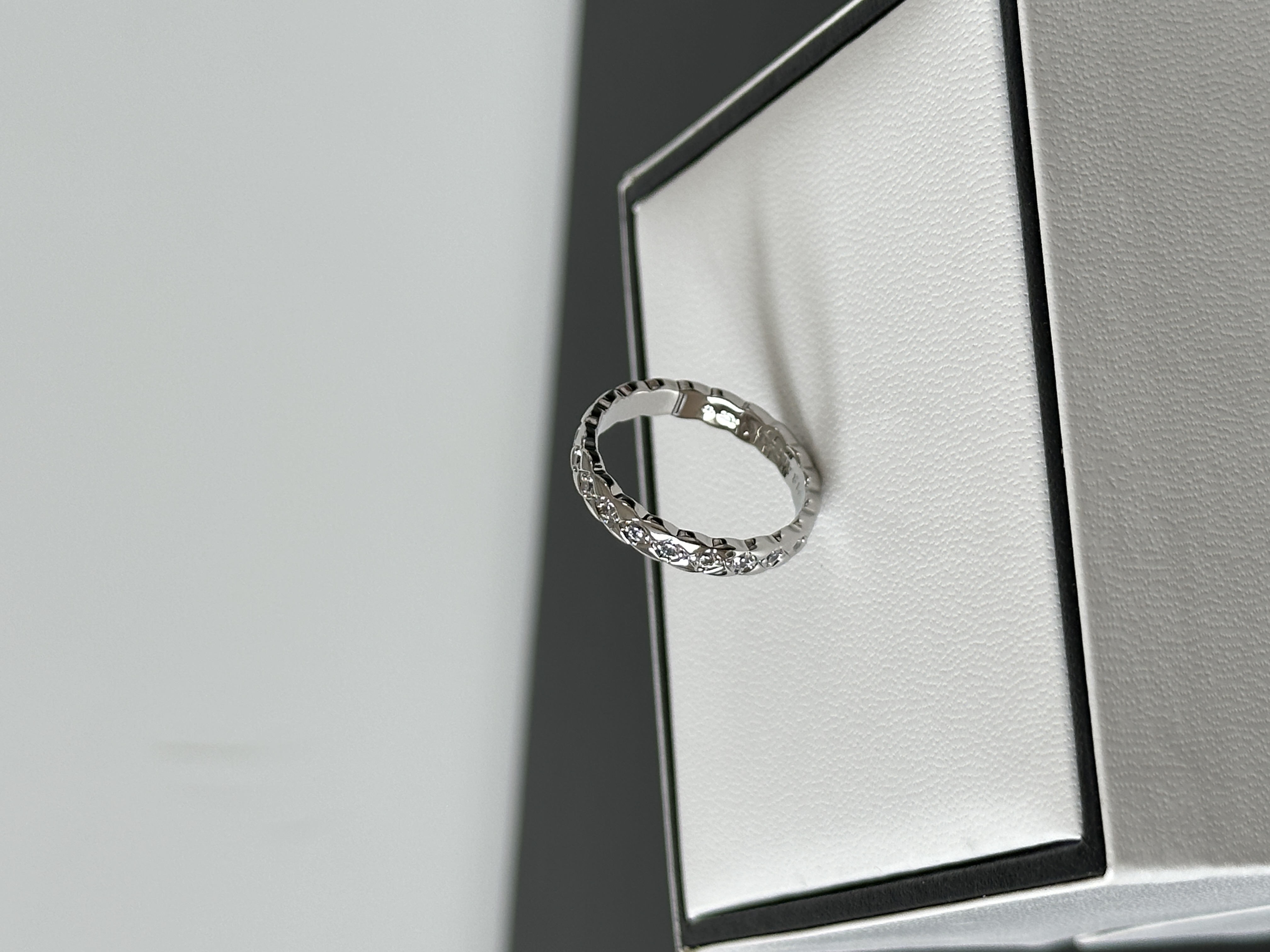 Crushed Ice Row Diamond Thin Silver Ring