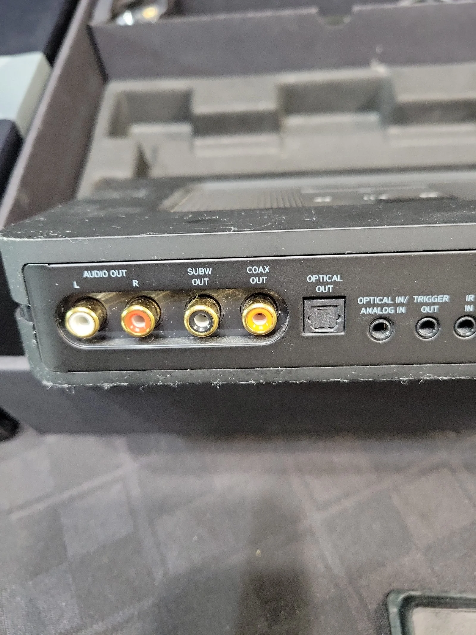 Bluesound Node 2 Streaming music player with FHO5M