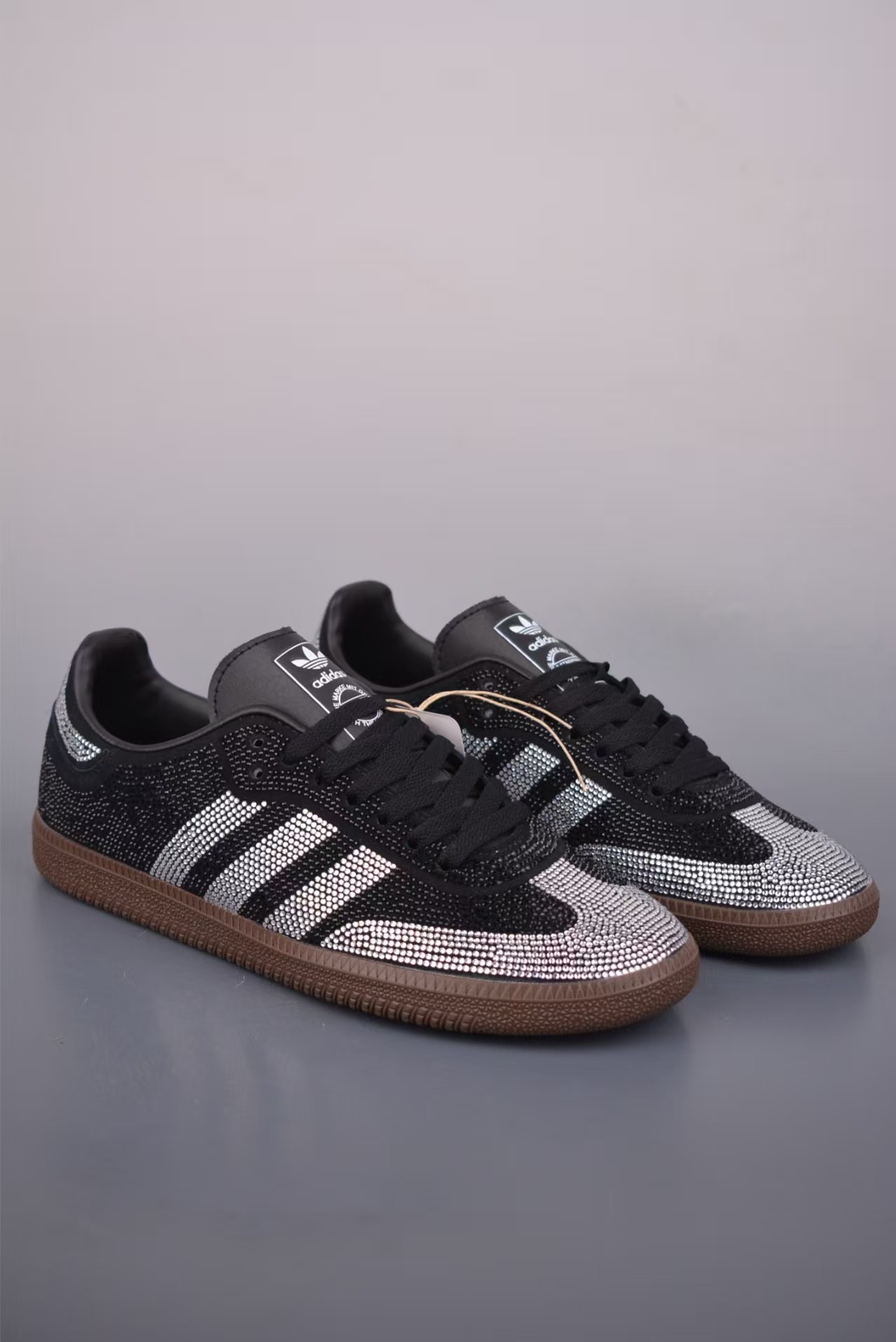 Adidas Sneakers