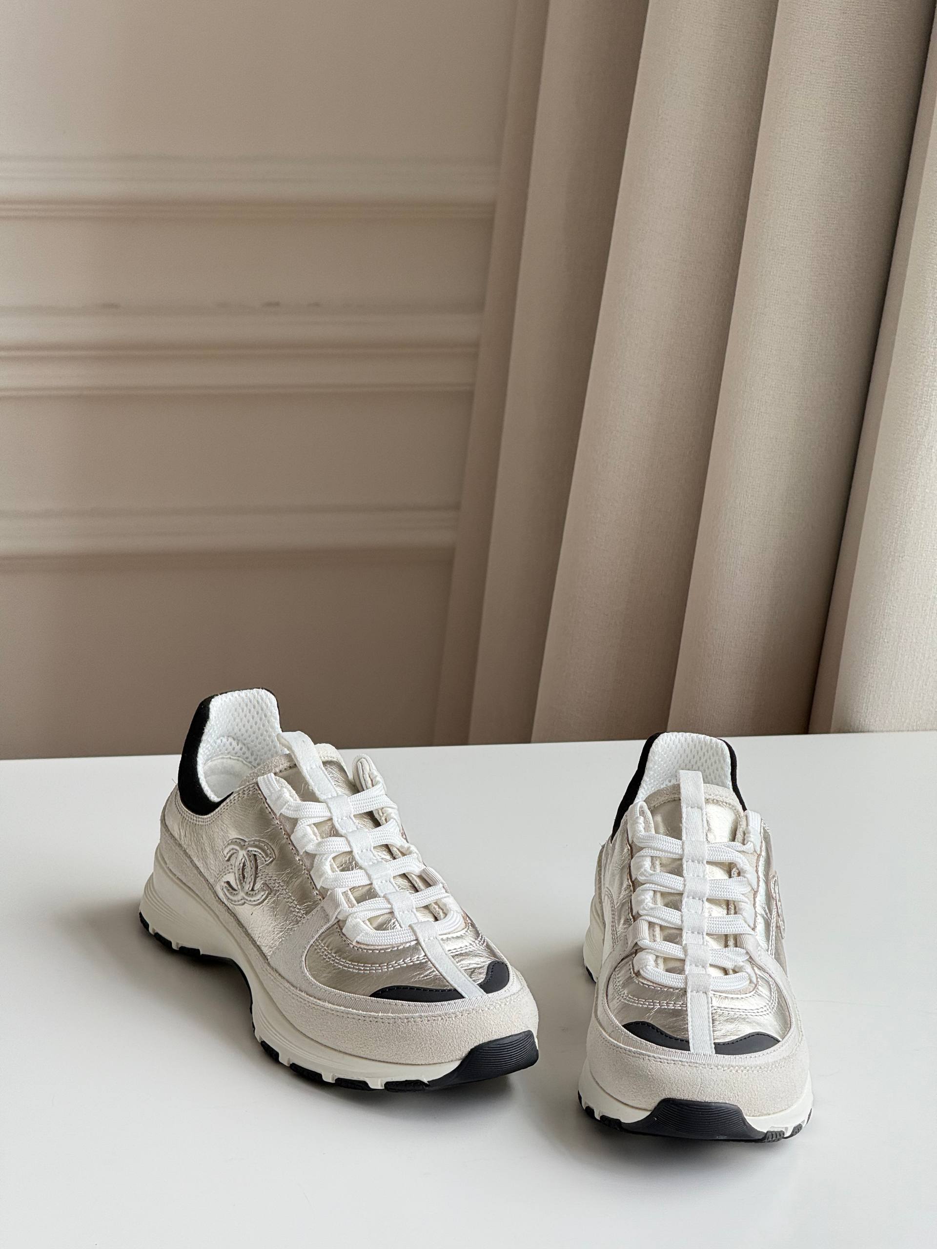 Chanel Metallic CC Logo Low-Top Sneakers