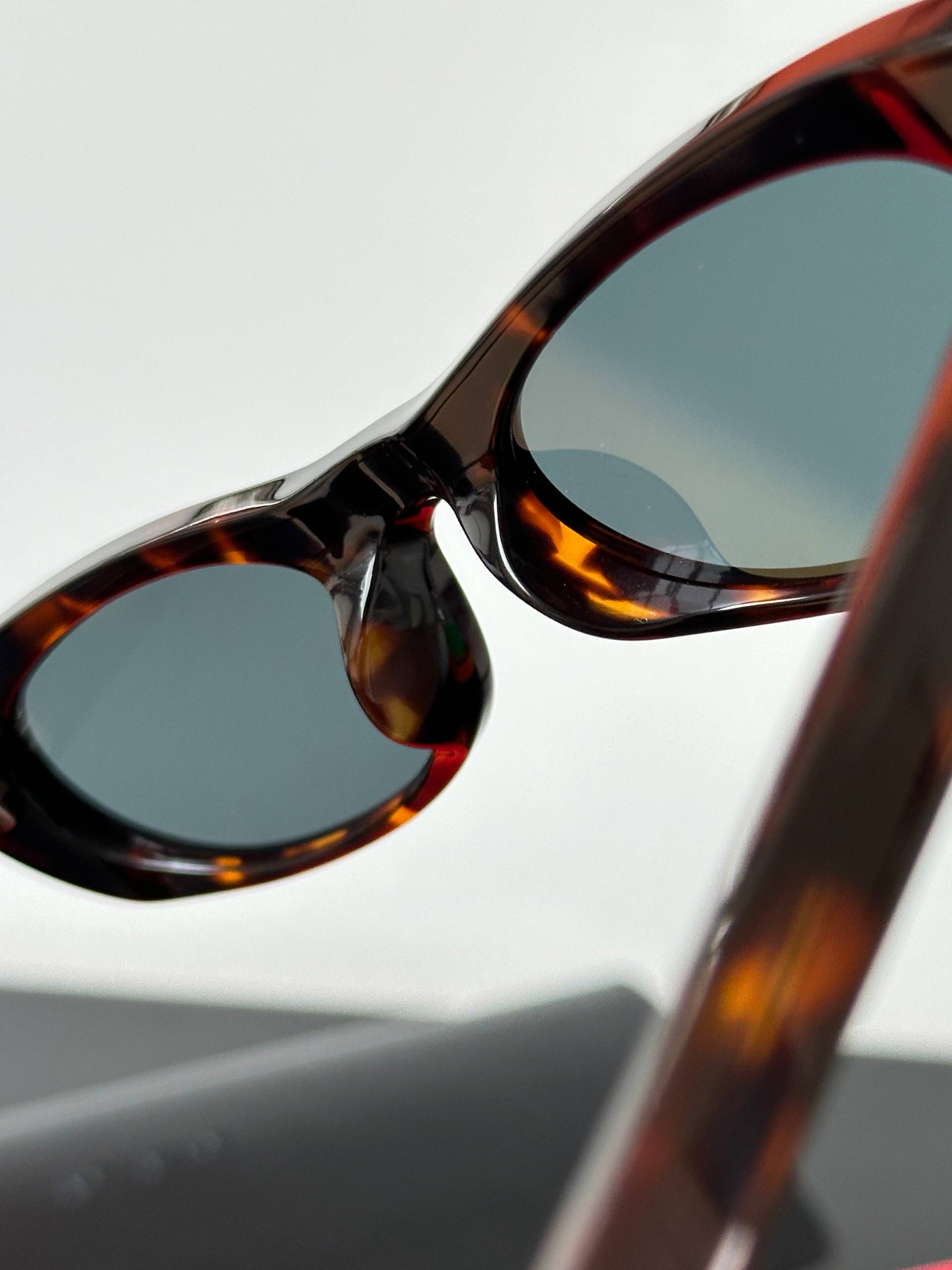 SAINT LAURENT SL 736