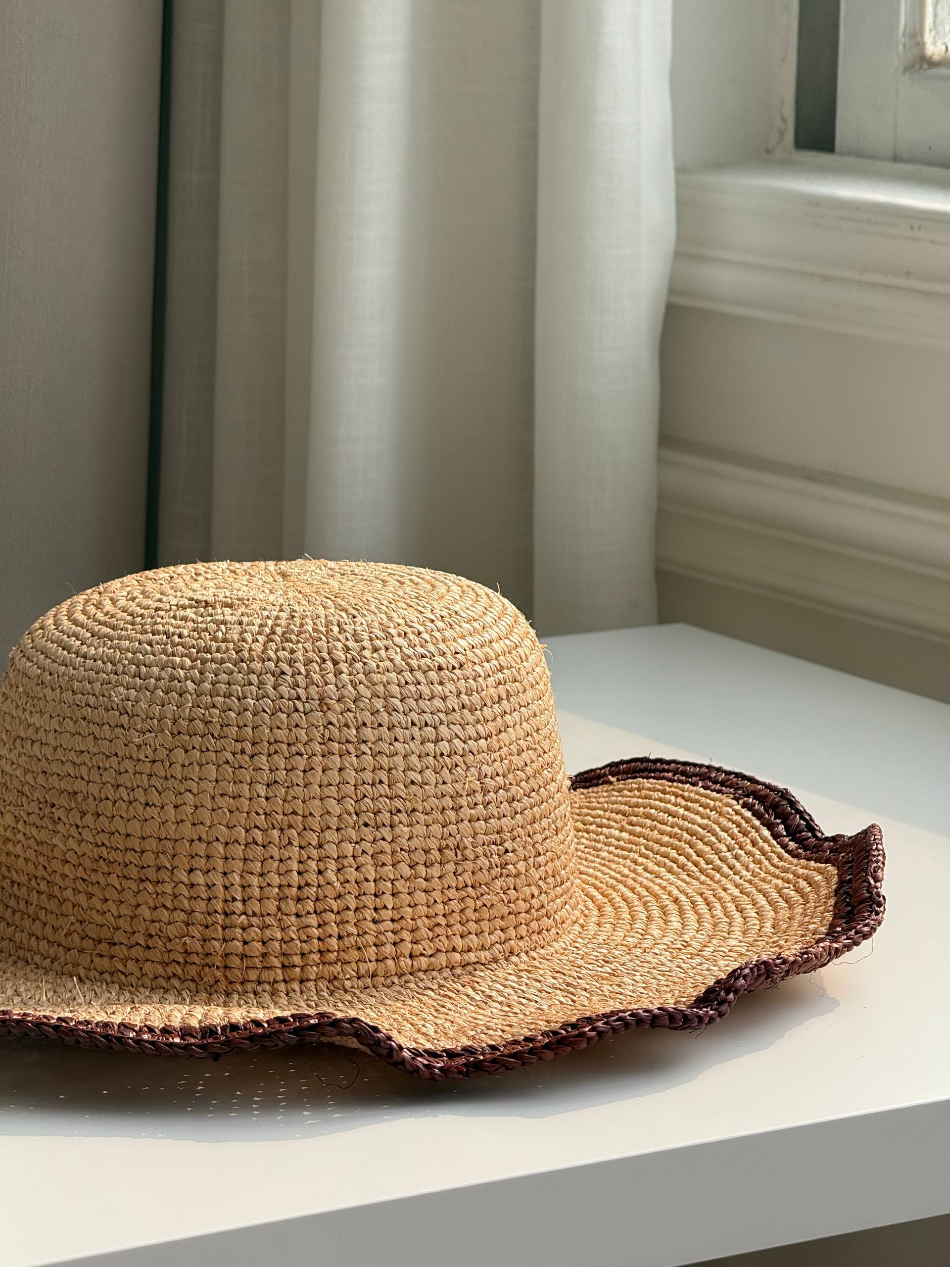 Fendi Logo Embroidery Wavy Brim Raffia Sun Hat