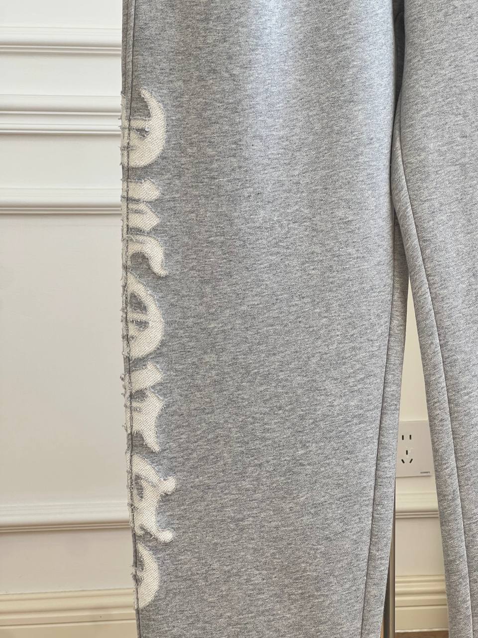 Side Flocked Letter Patch Drawstring Straight Leg Sweatpants