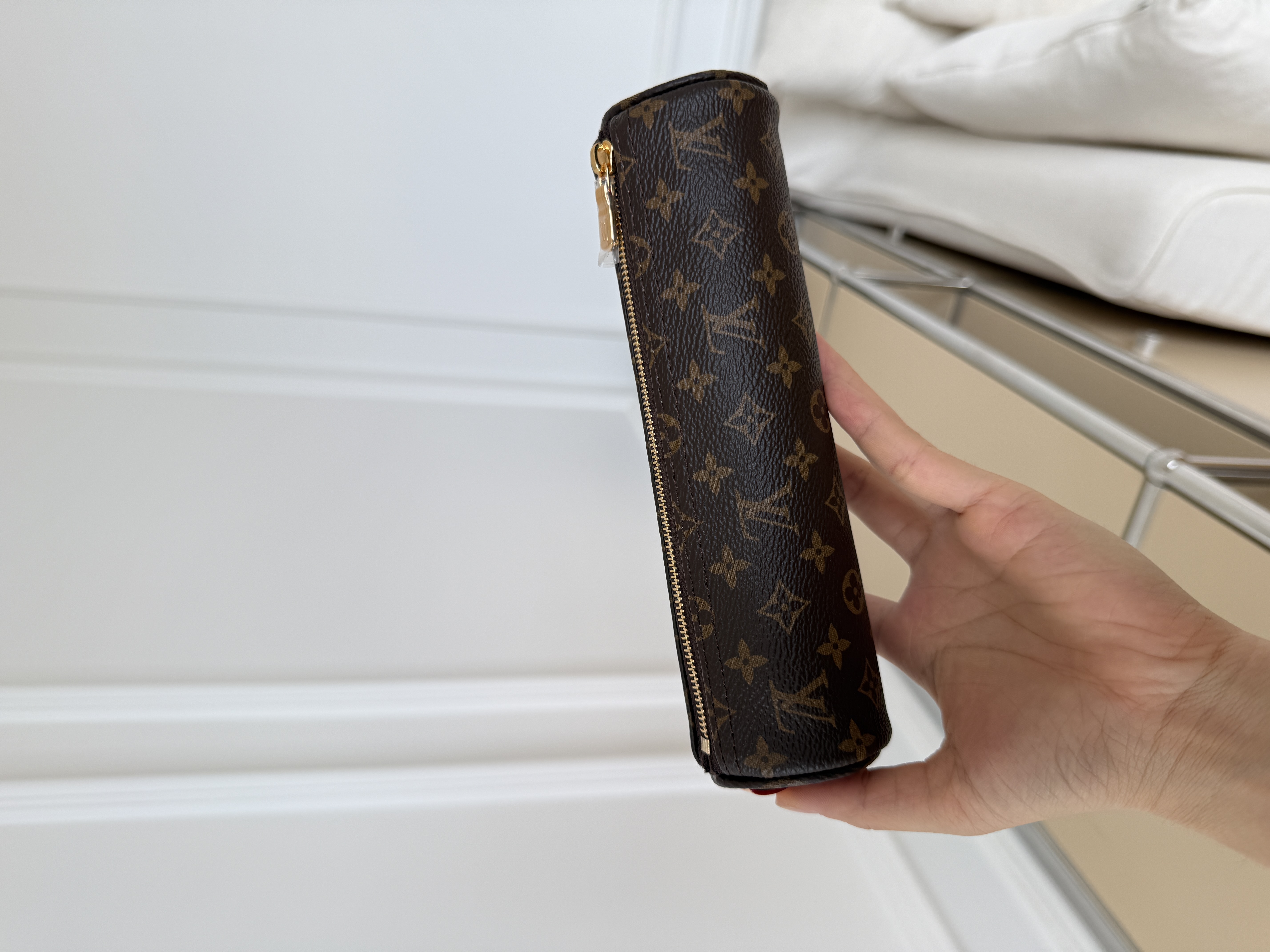 Louis Vuitton Trousse Rondo Cylindrical Pouch