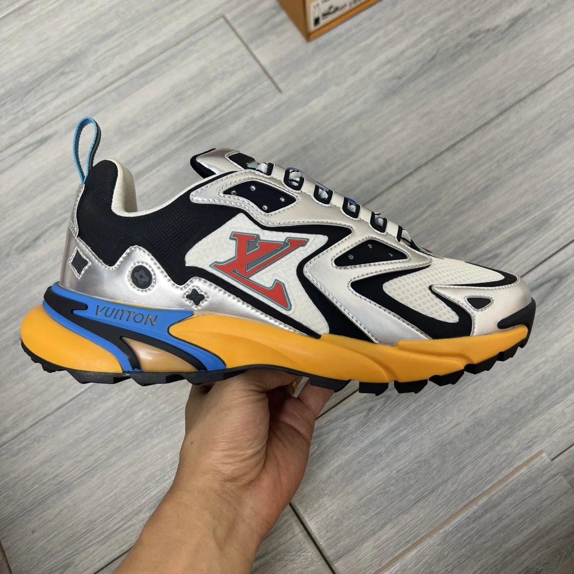 LV Runner Tatic Silver & Yellow