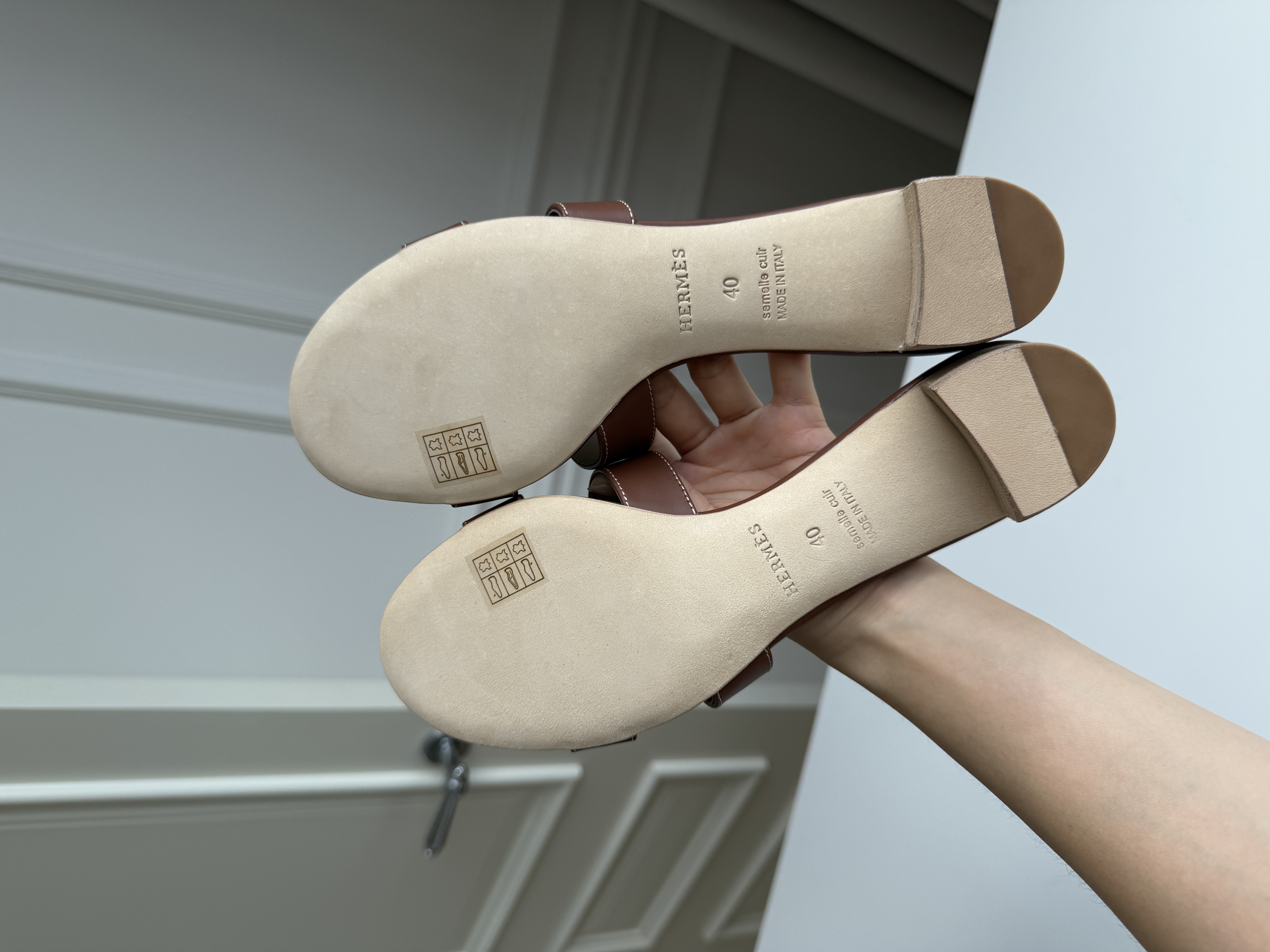 Hermès Oasis Mid-Heel H Slide Sandals