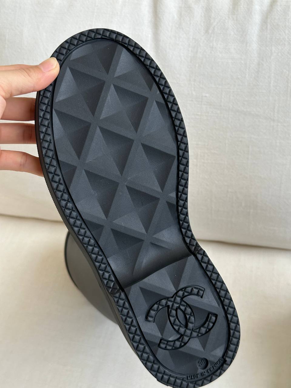 CHANEL Caoutchouc CC Logo High Rubber Rain Boots