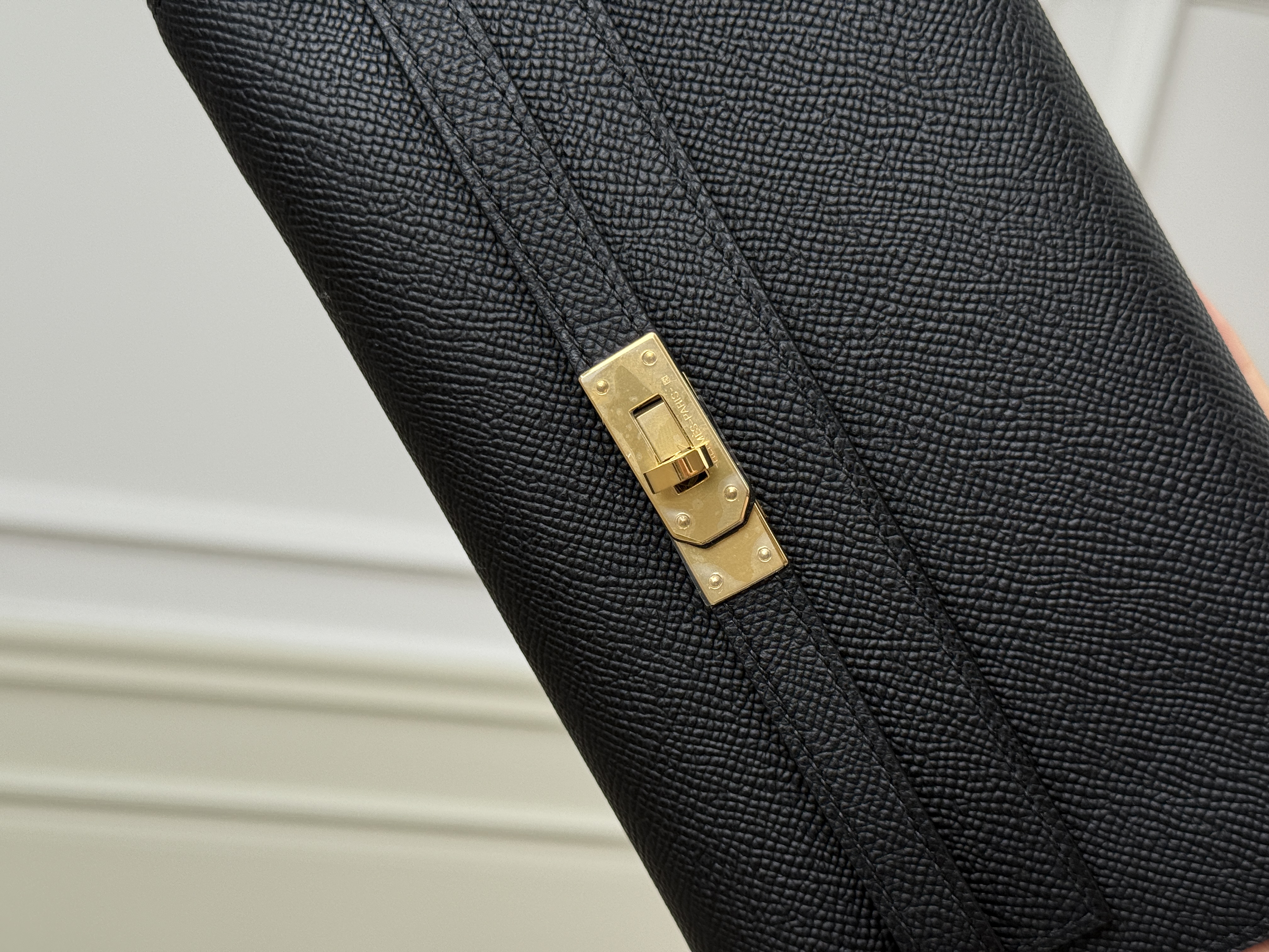 Black & Gold Perfection | Hermès Kelly Long Wallet Clutch