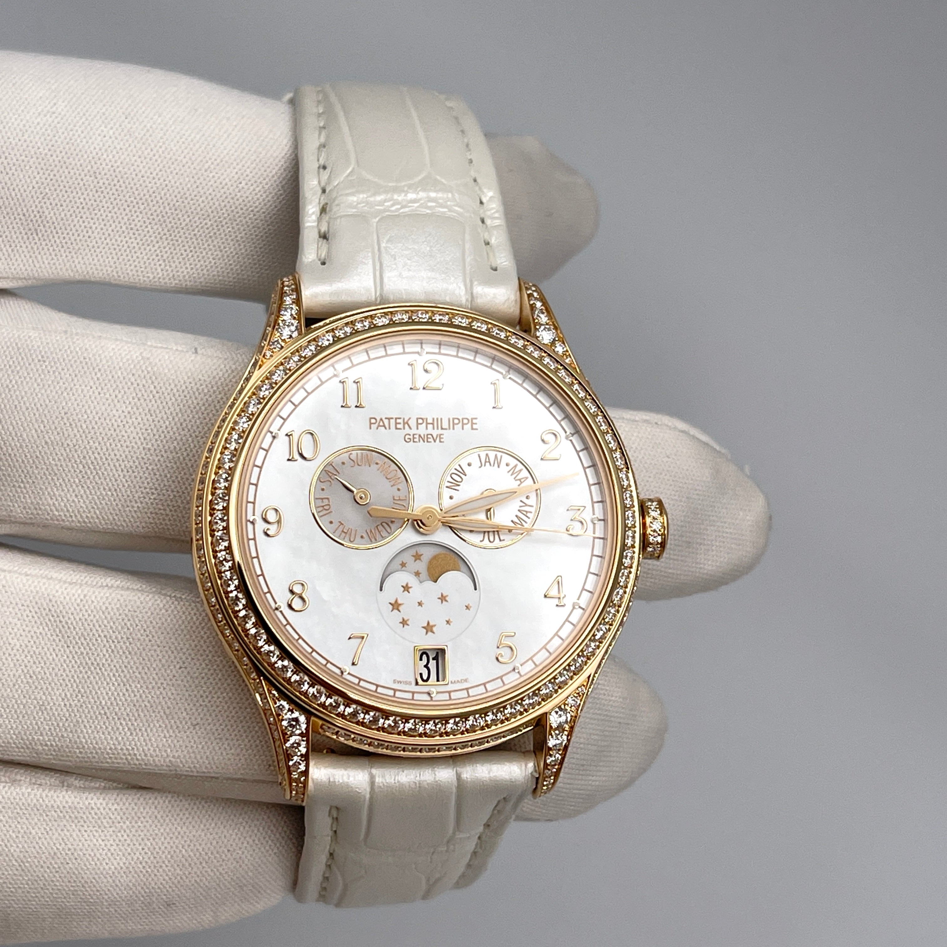 Patek Philippe Complications Annual Calendar Moon Phases Mother Of Pearl & Diamonds 4948R-001【1:1 Replica】