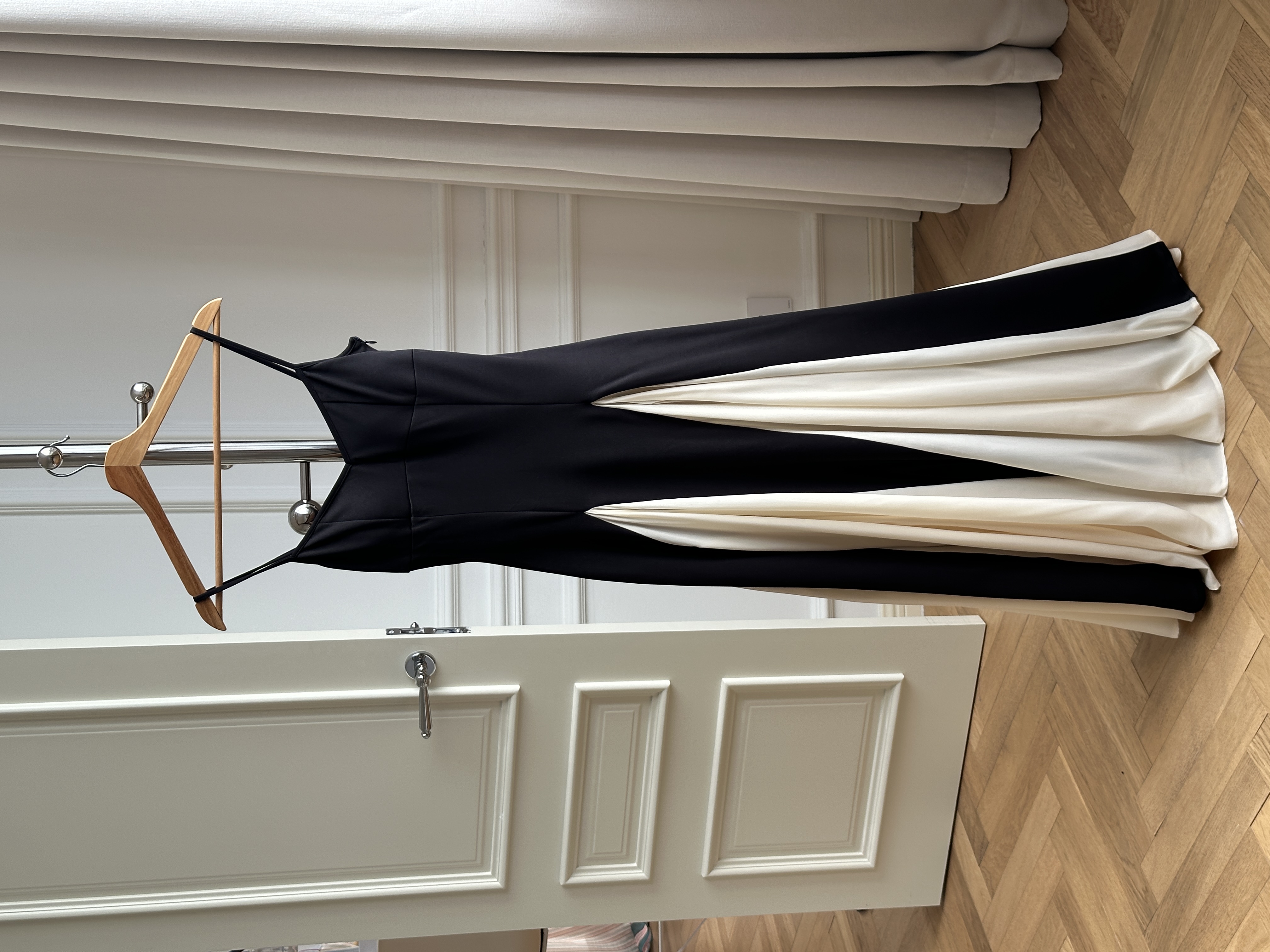 Black & White Color Block V-neck Thin Strap Spliced Chiffon Maxi Evening Dress