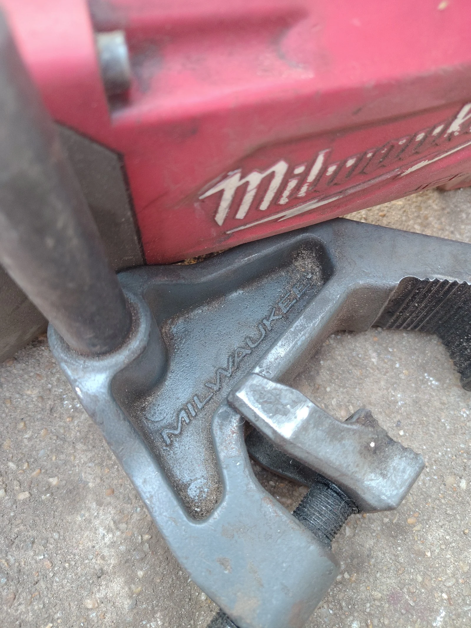 Milwaukee I08Y1