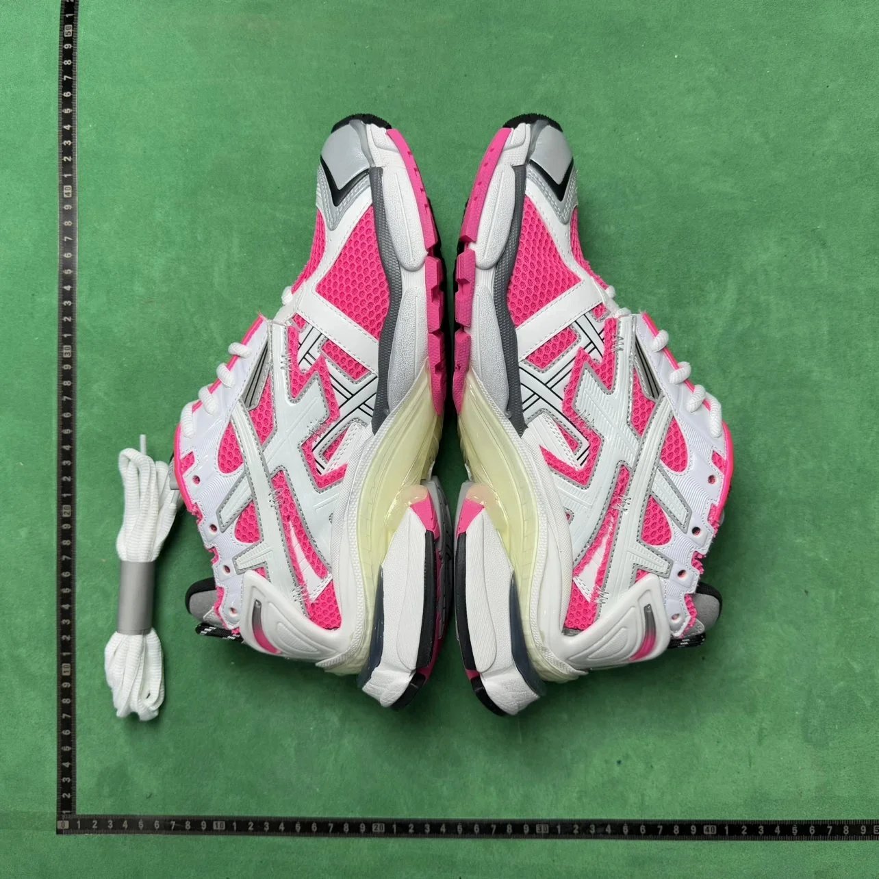 Balenciaga Runner 7.0 Sneaker White Pink
