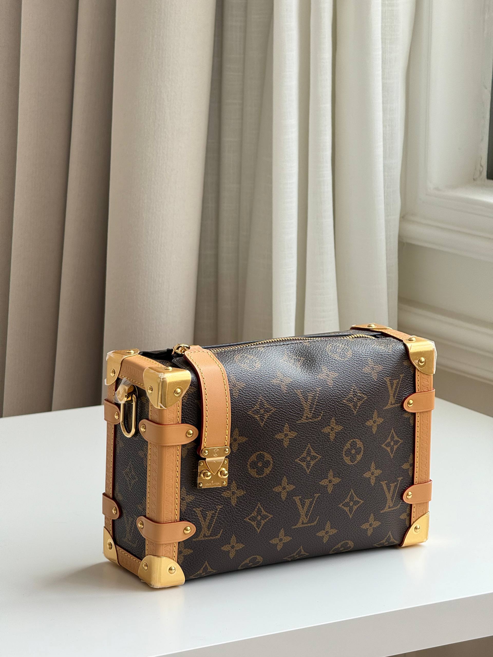 LV Side Trunk Monogram Box Bag