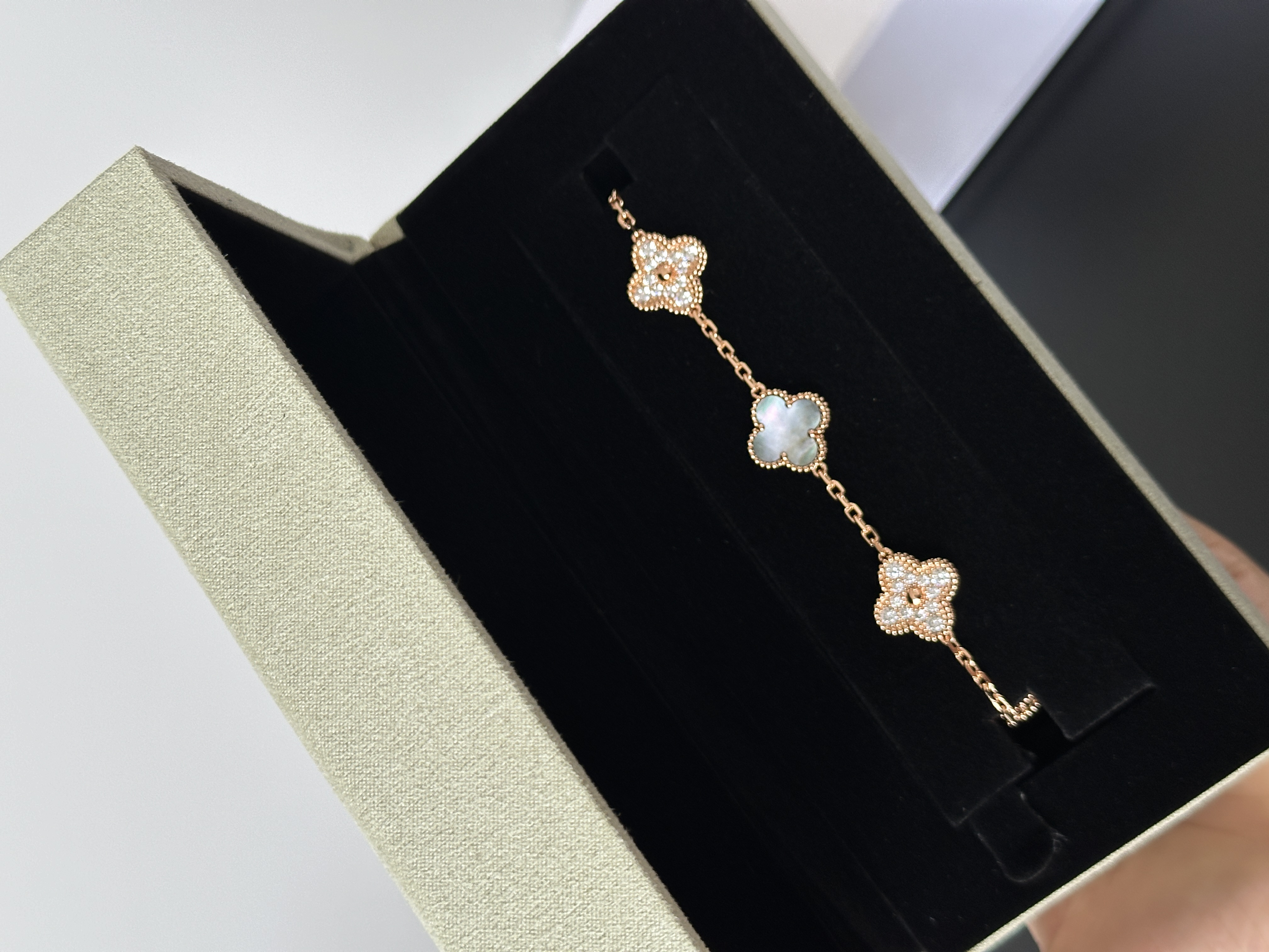 Van Cleef & Arpels Vintage Alhambra 5 Motifs Bracelet with Grey Mother-of-Pearl and Diamonds