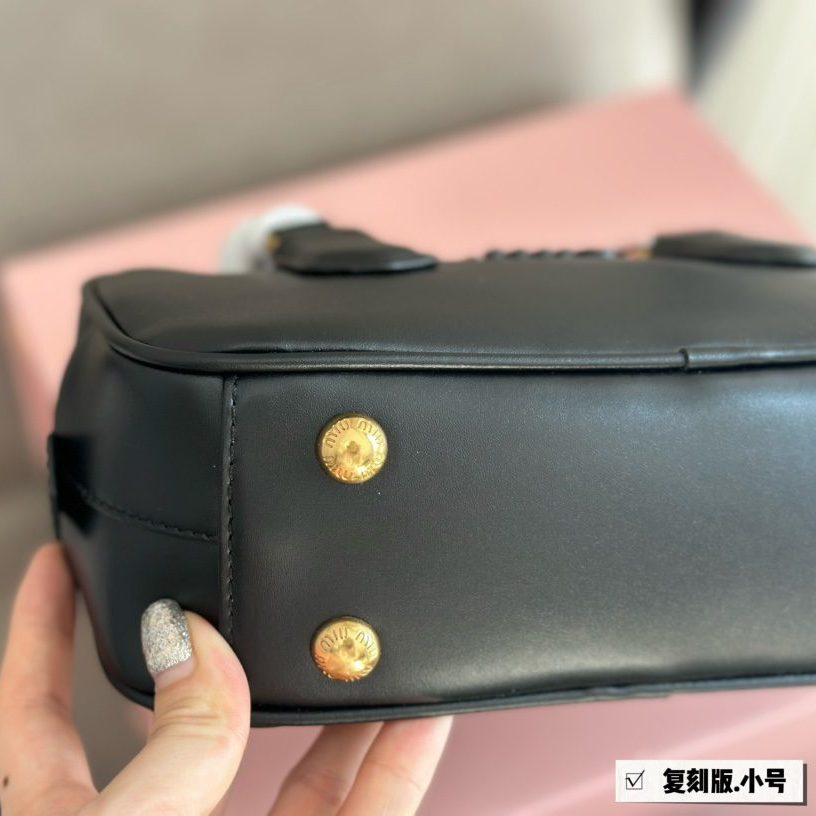 BEAU LEATHER BAG