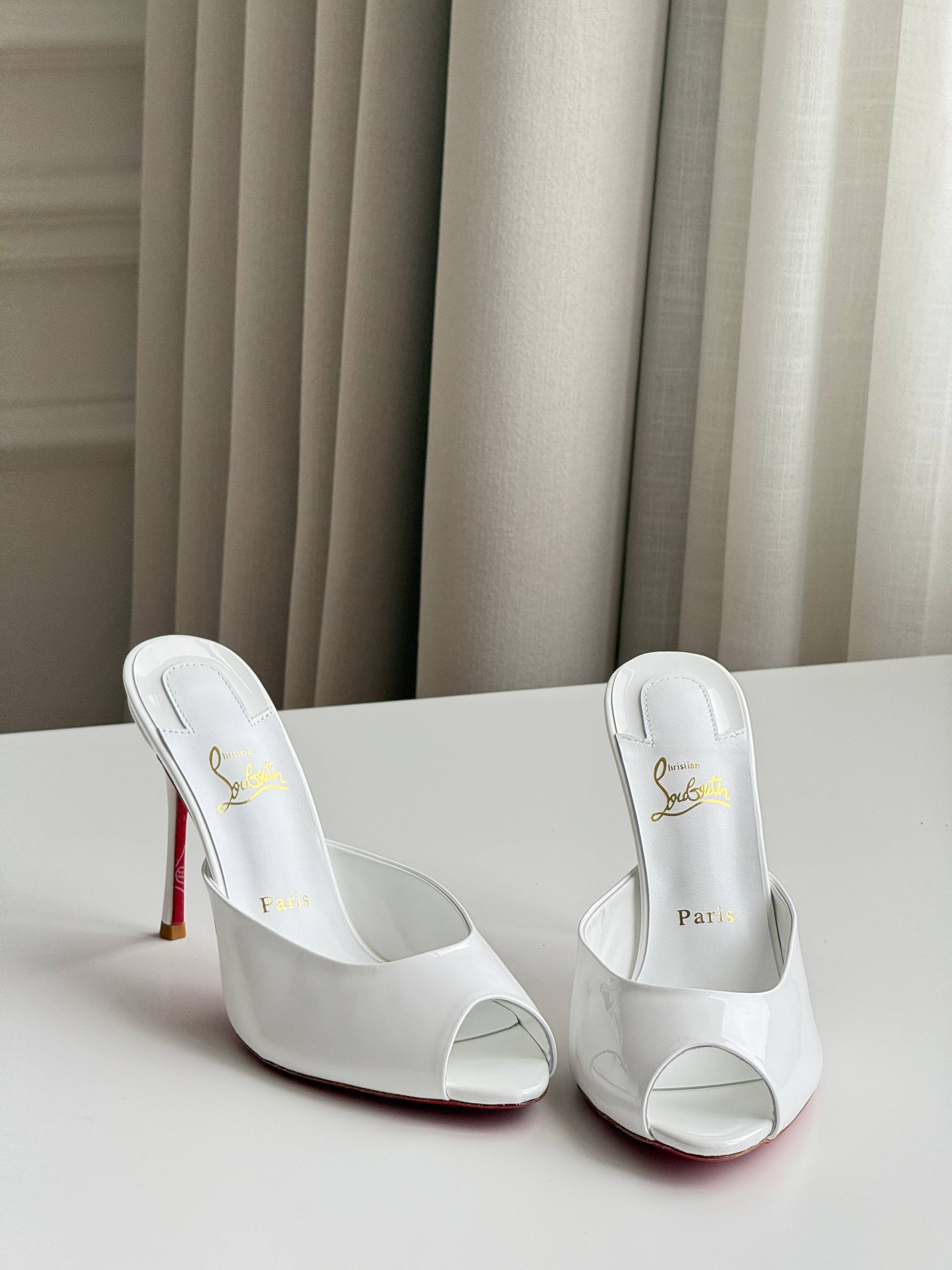 Christian Louboutin Me Dolly Patent Leather Mules