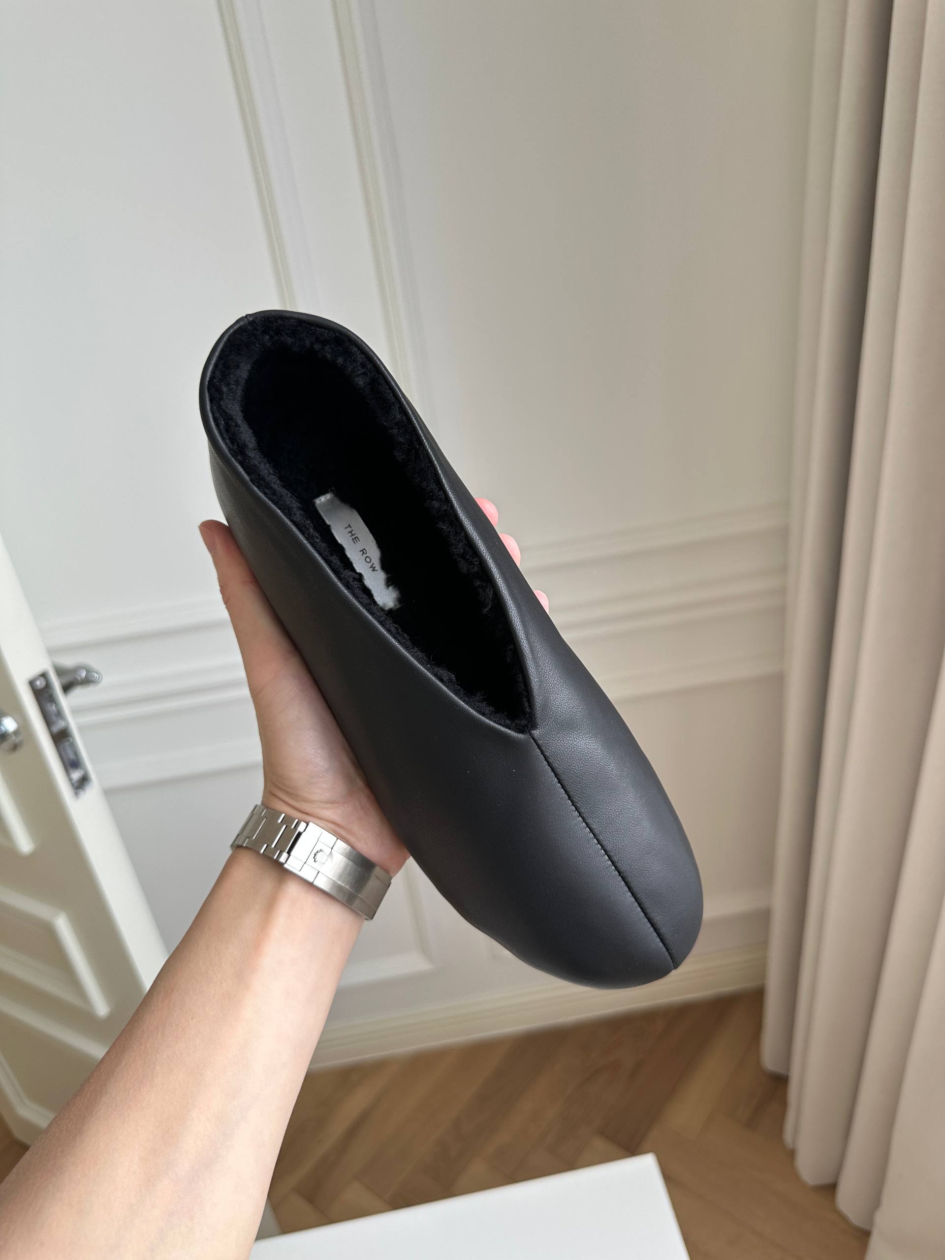 THE ROW Black Lambskin Shearling Lined V-Neck Slip-On Mules