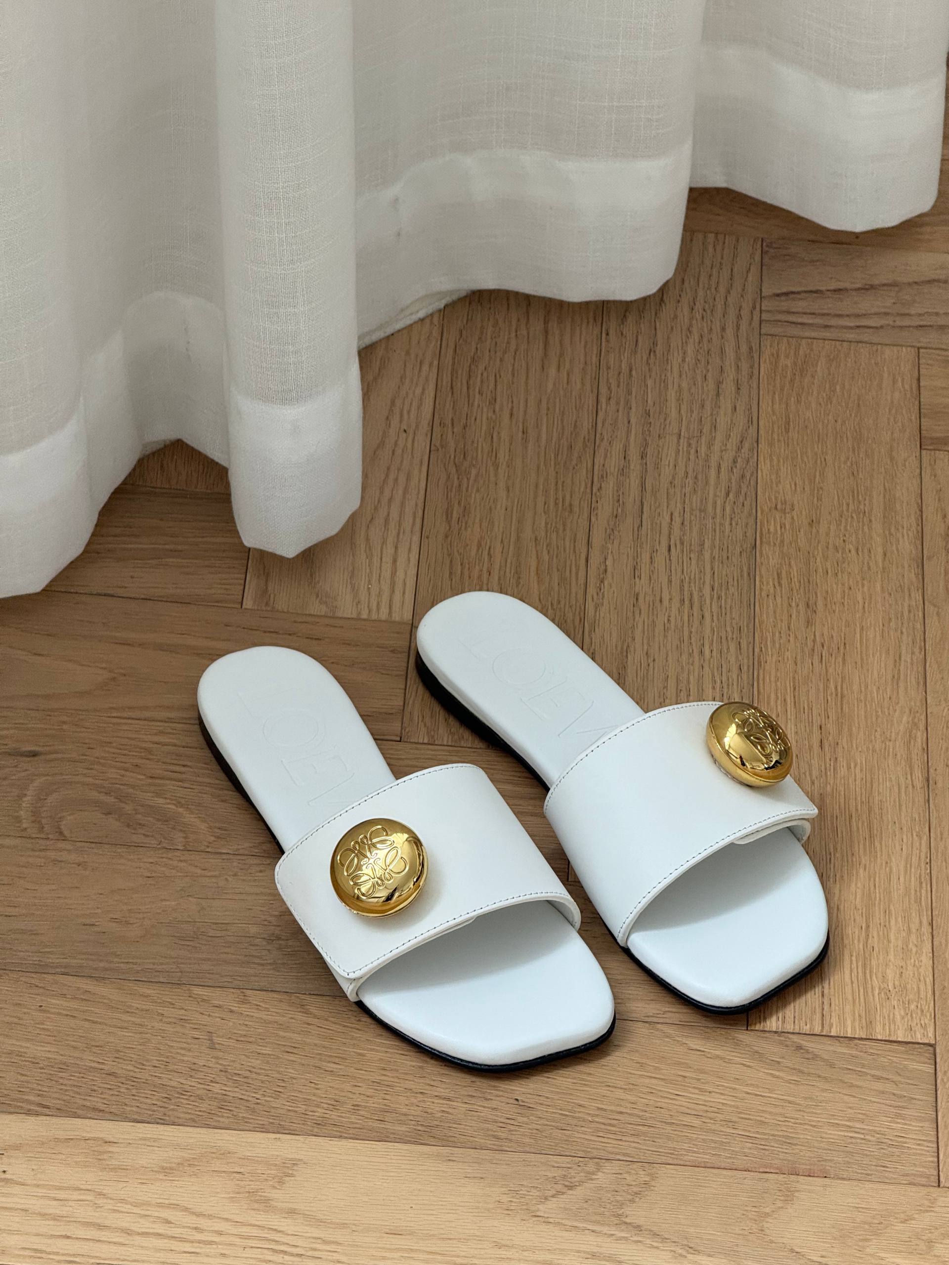 LOEWE Pebble Collection Leather Slides