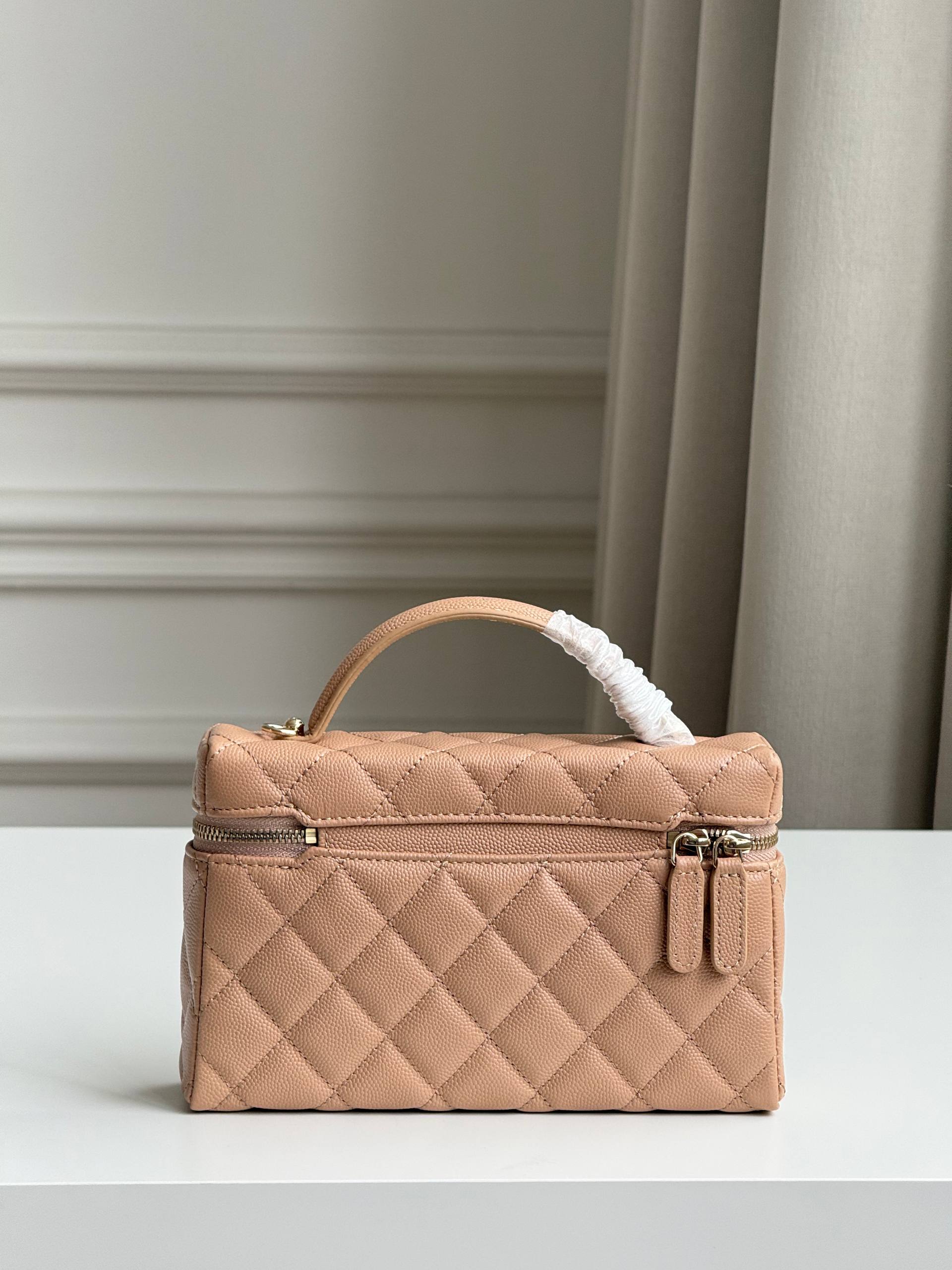 Chanel Caviar Quilted Top Handle Vanity Case Bag