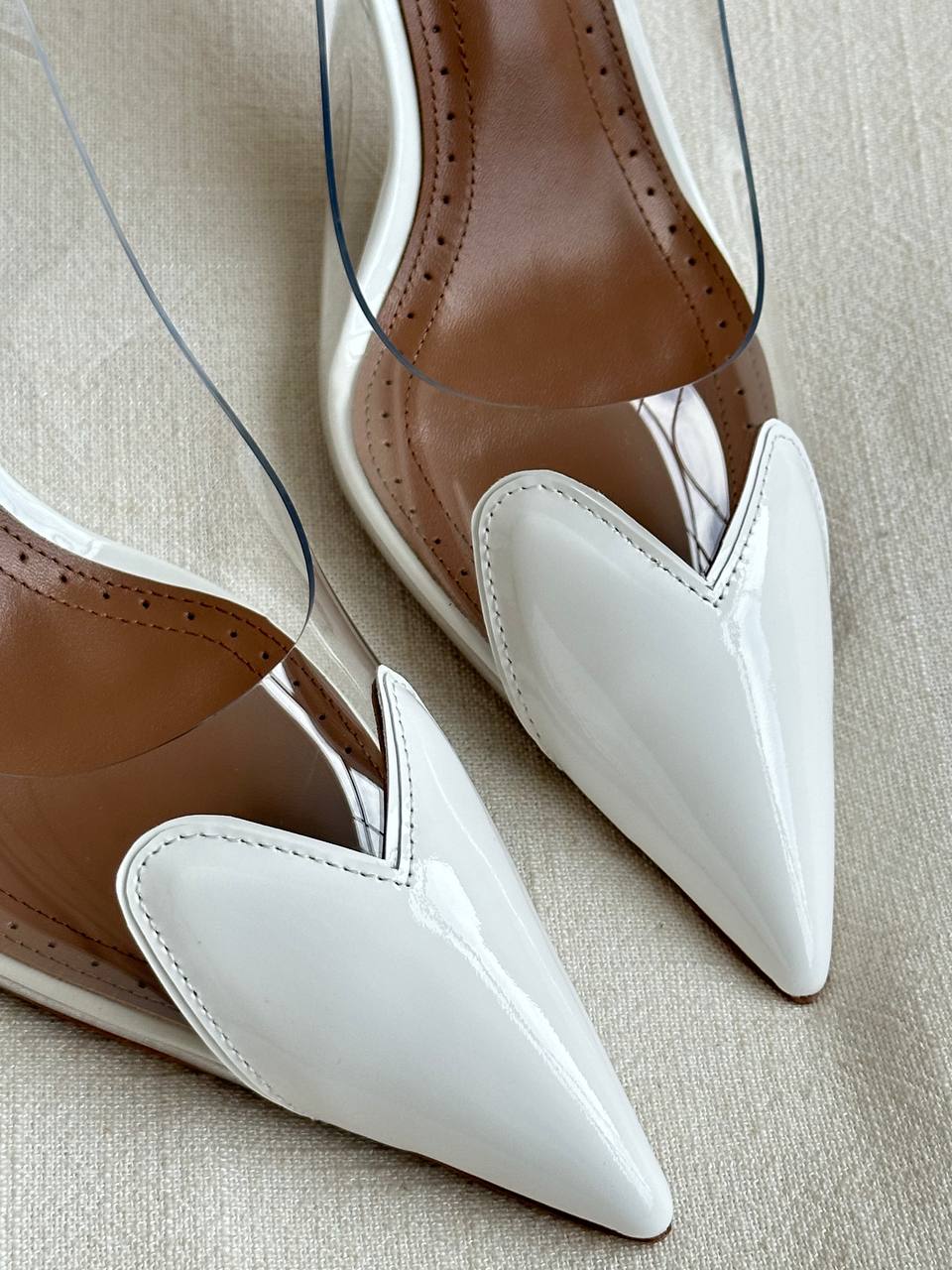 ALAÏA White Patent Leather Heart Pointed Toe Clear Slingback High Heels