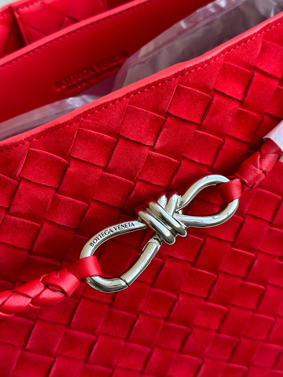Bottega Veneta Bright Red Intrecciato Hand-Woven Leather Knot Buckle Large Tote Bag