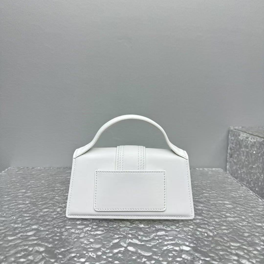 Jacquemus Bamnino Handbag White