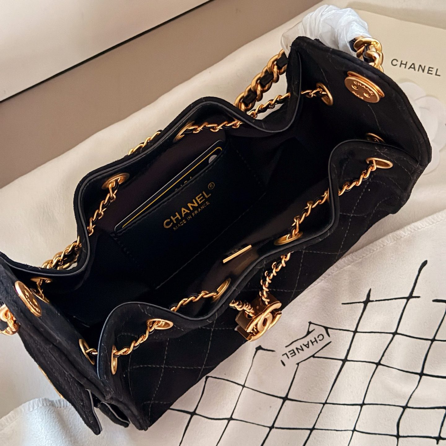 CHANEL 25 BLACK 22CM*15CM