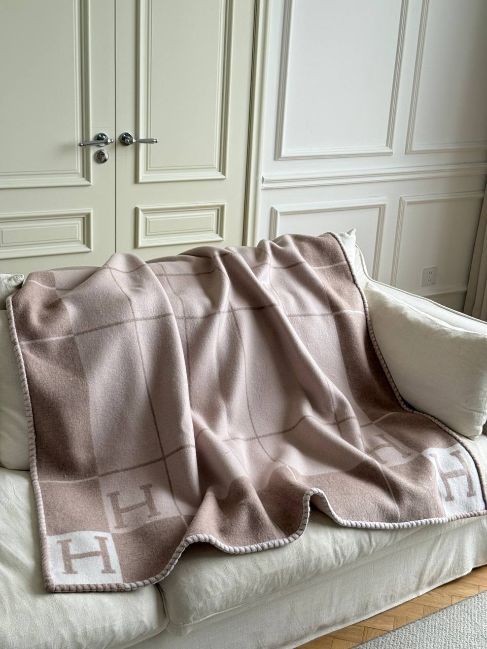 Hermès Avalon Blanket (H Check Wool-Cashmere Throw