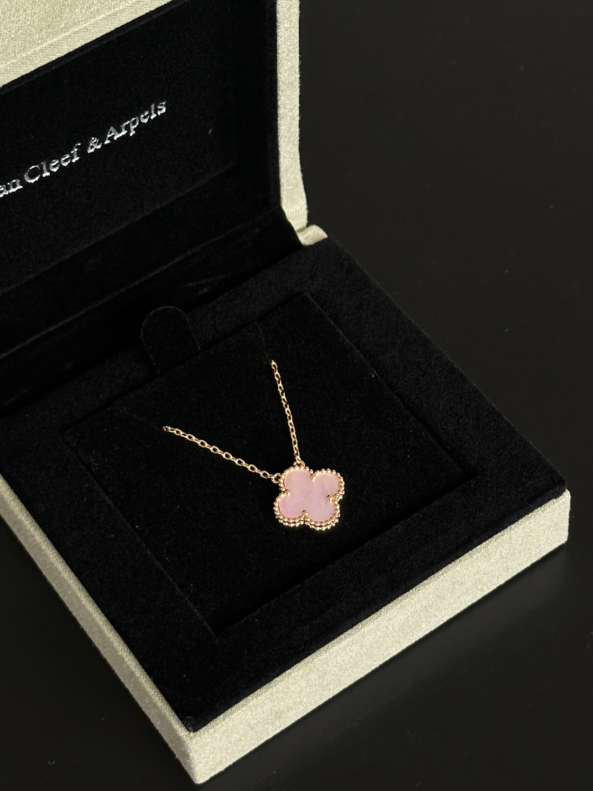 Van Cleef & Arpels Vintage Alhambra Pink Mother-of-Pearl Single Clover Necklace