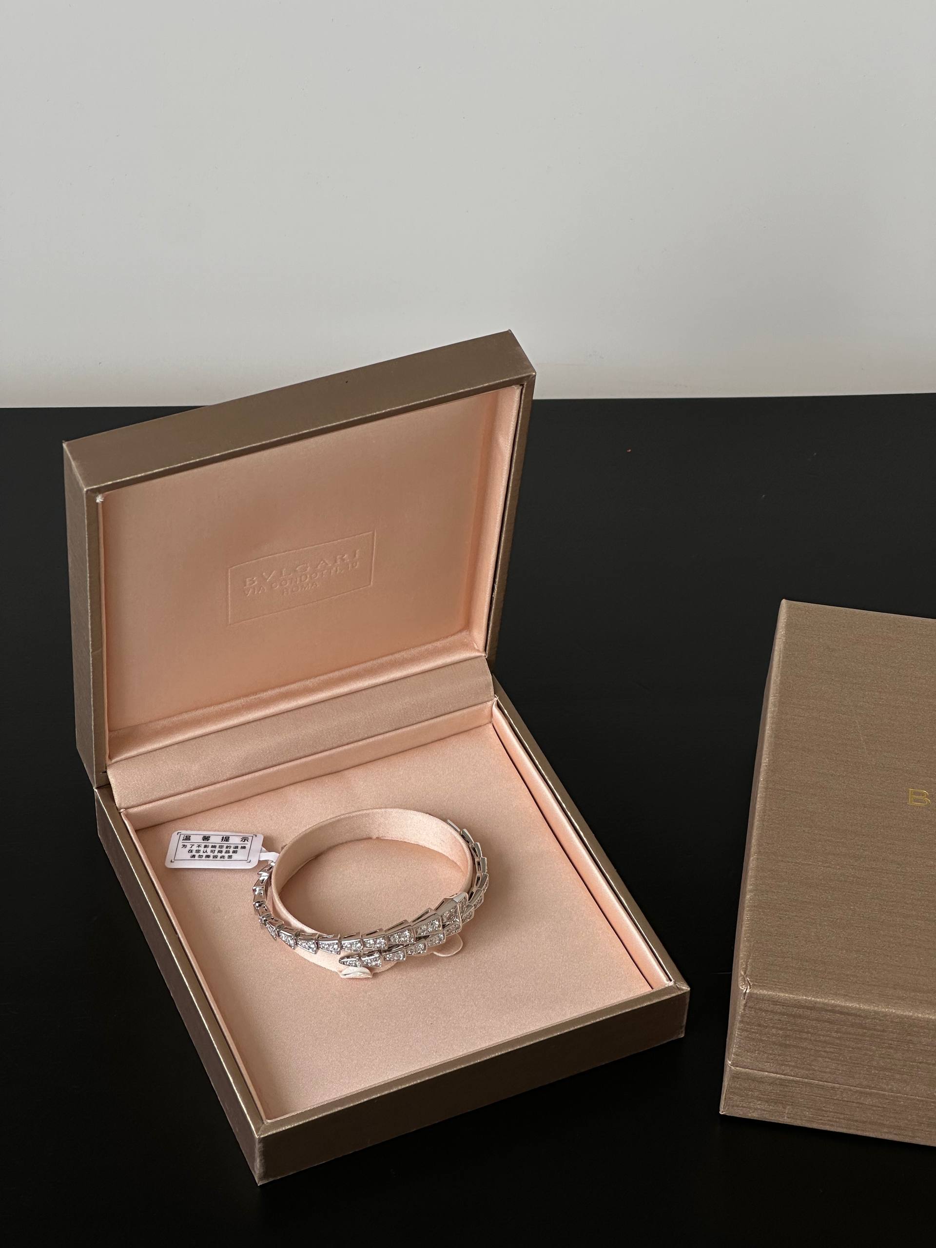Bvlgari Serpenti Viper Full Diamond Snake Bracelet