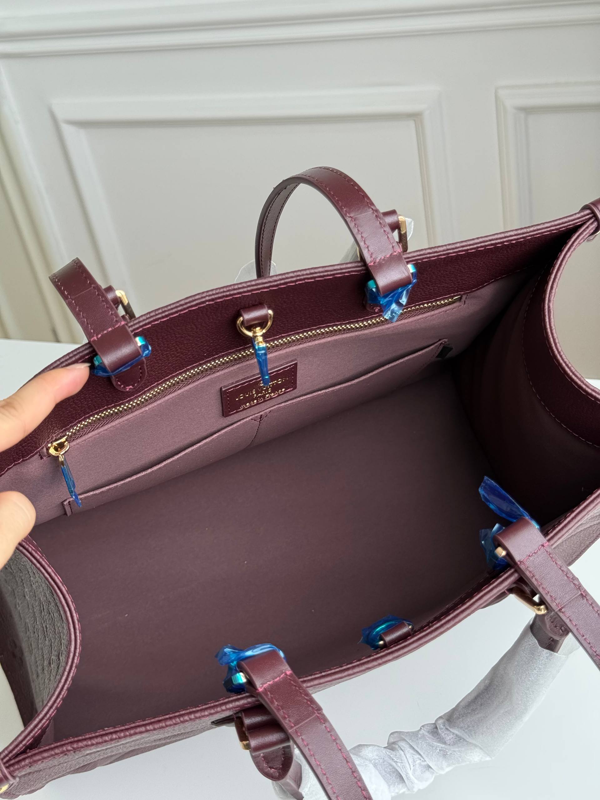 Louis Vuitton OnTheGo Medium Tote Bag