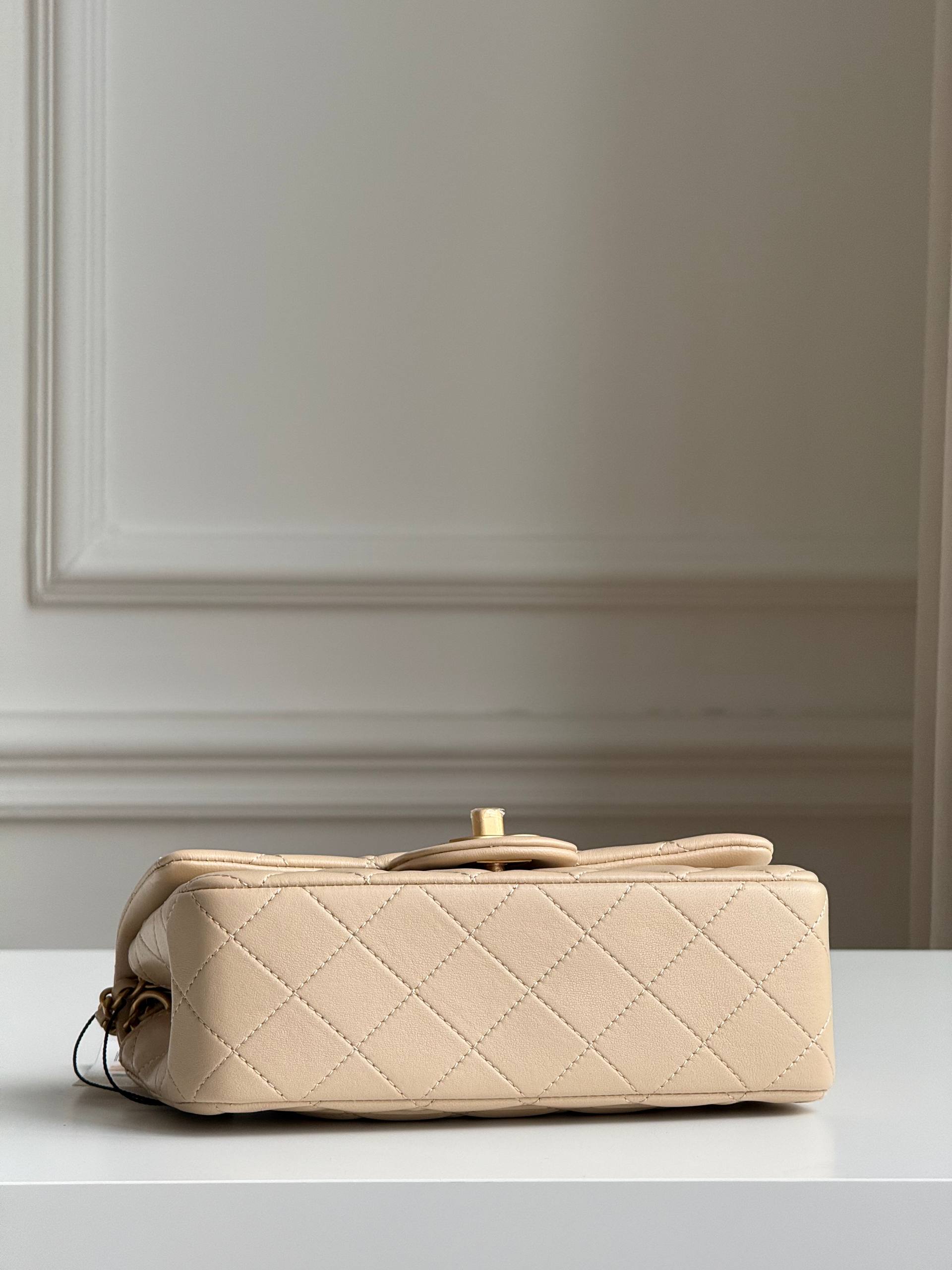 hanel Small Classic Flap in Milk Tea Beige Lambskin