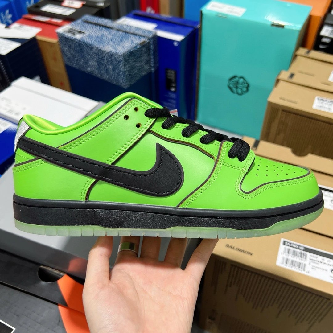 The Powerpuff Girls & Nike SB Dunk Green