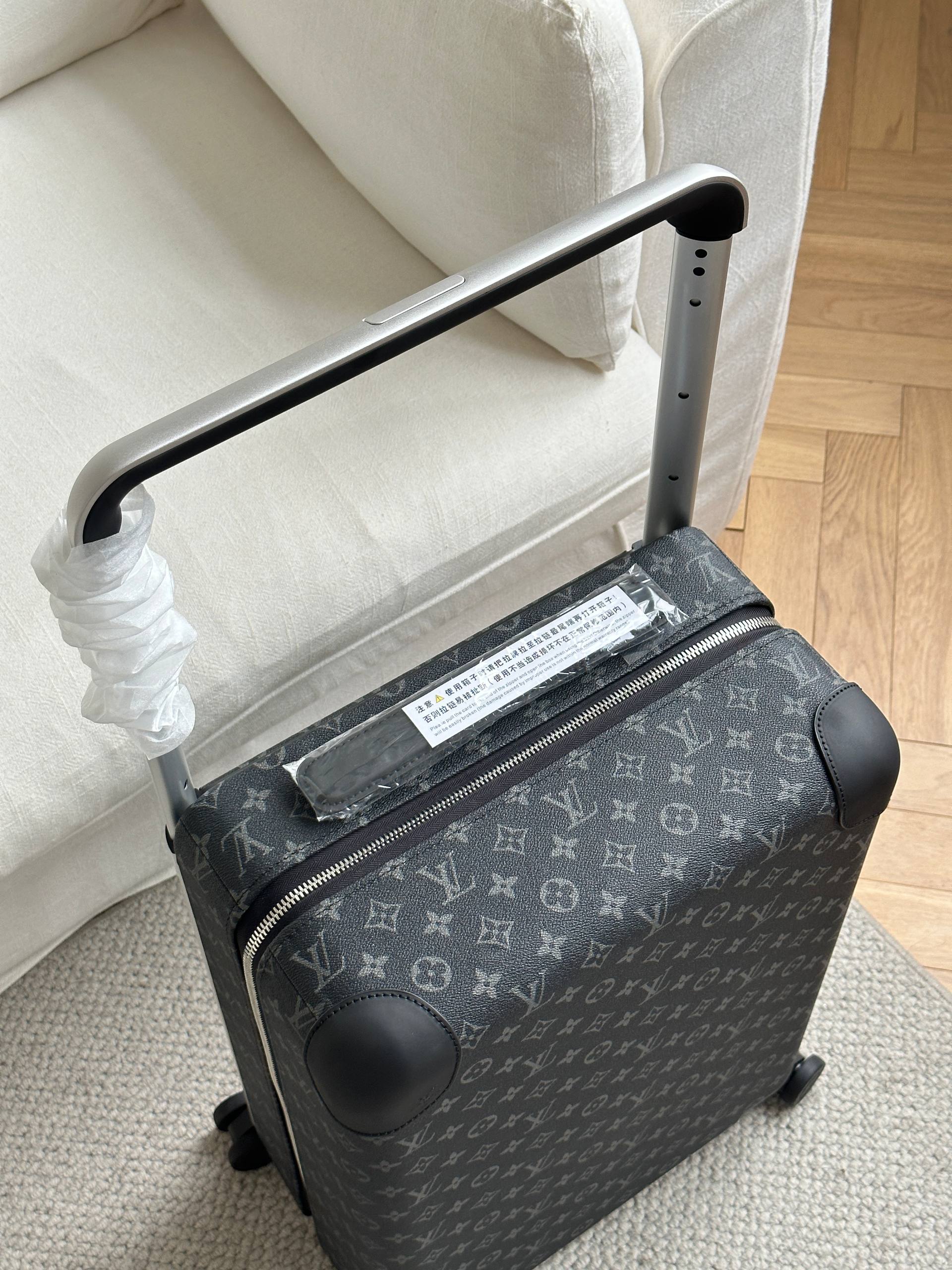 Louis Vuitton Monogram Eclipse 4-Wheel Rolling Carry-on Luggage