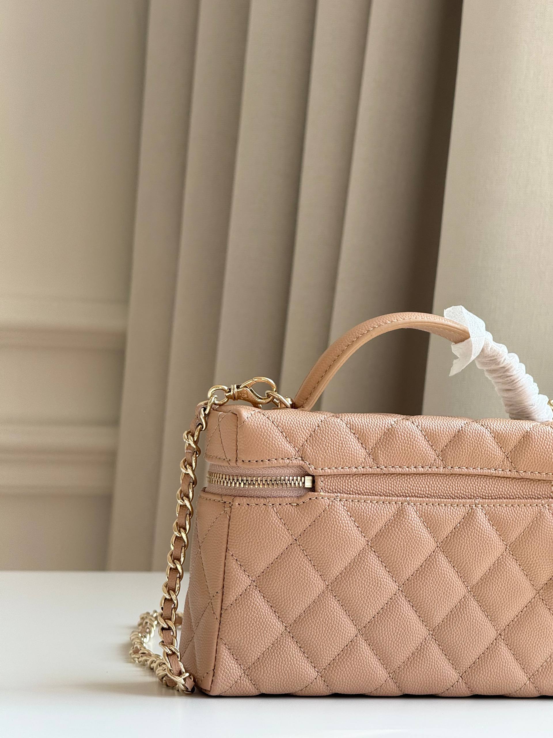 CHANEL Quilted Caviar Leather Long Vanity Case with Top Handle (Nude Beige