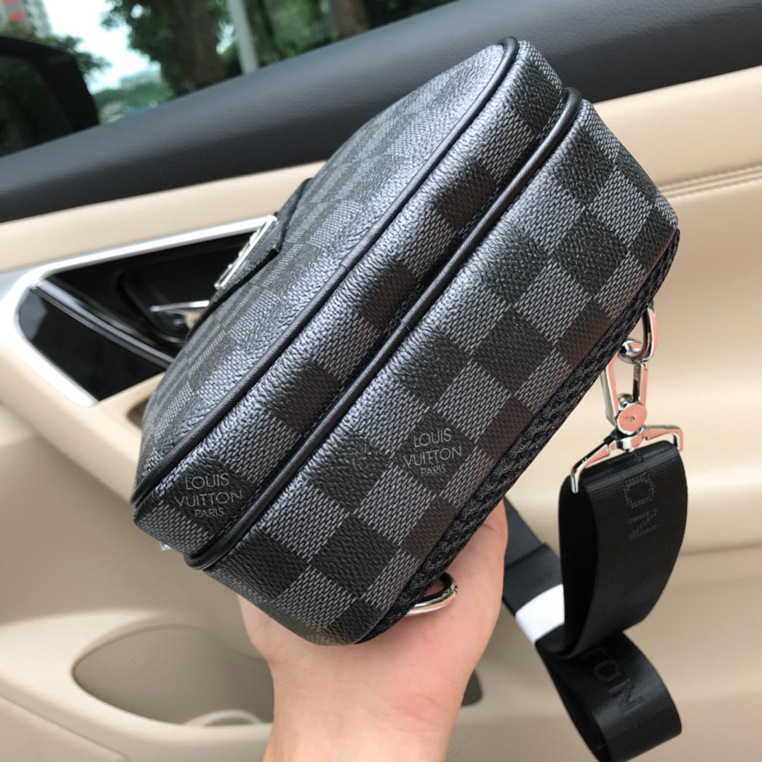 LV Single Shoulder Bag Black Checker size 29*16*6cm
